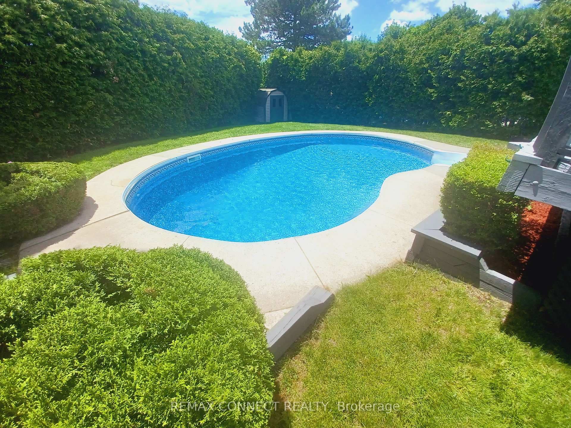 27 Radford Crescent photo 13