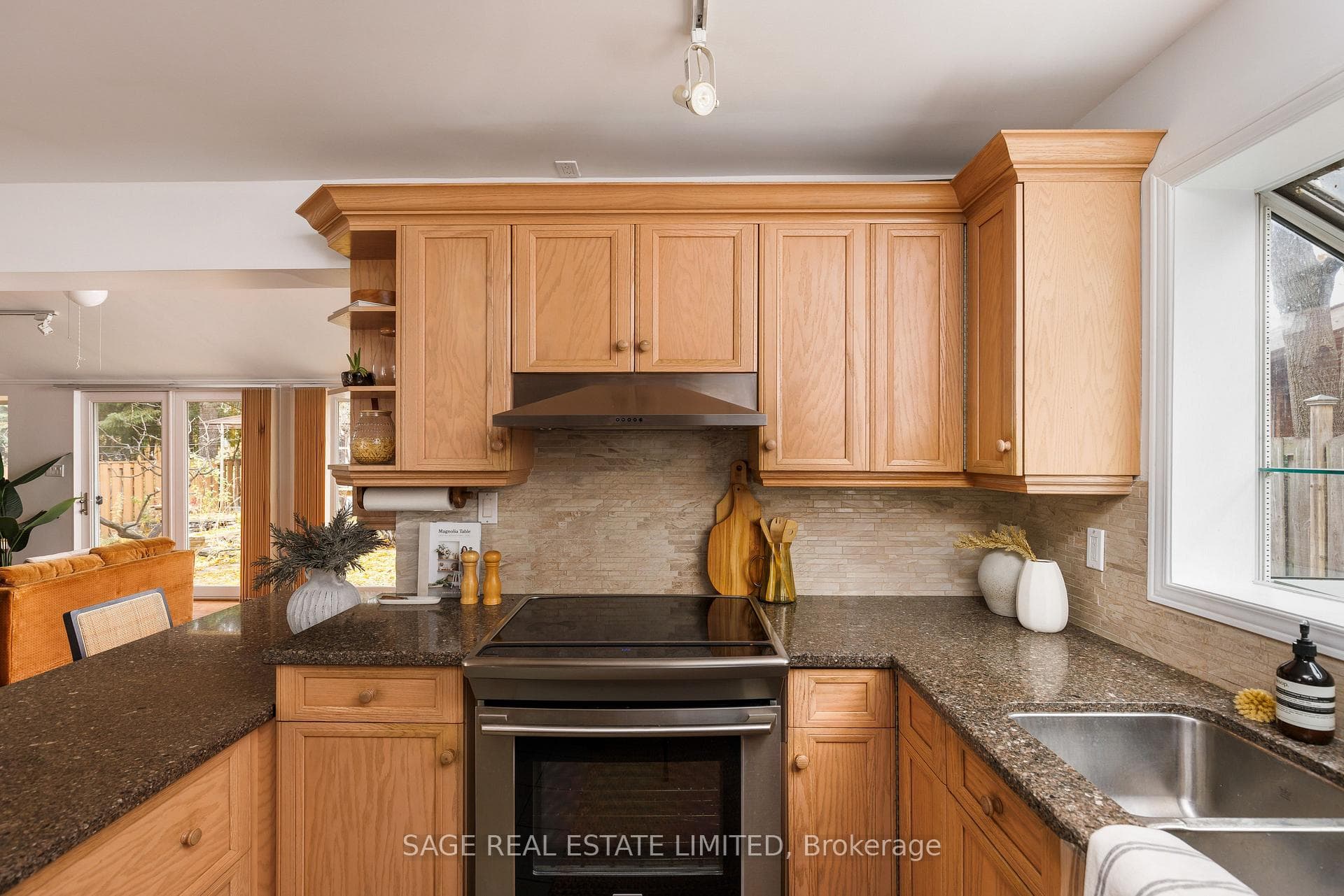 106 Timberbank Boulevard photo 19