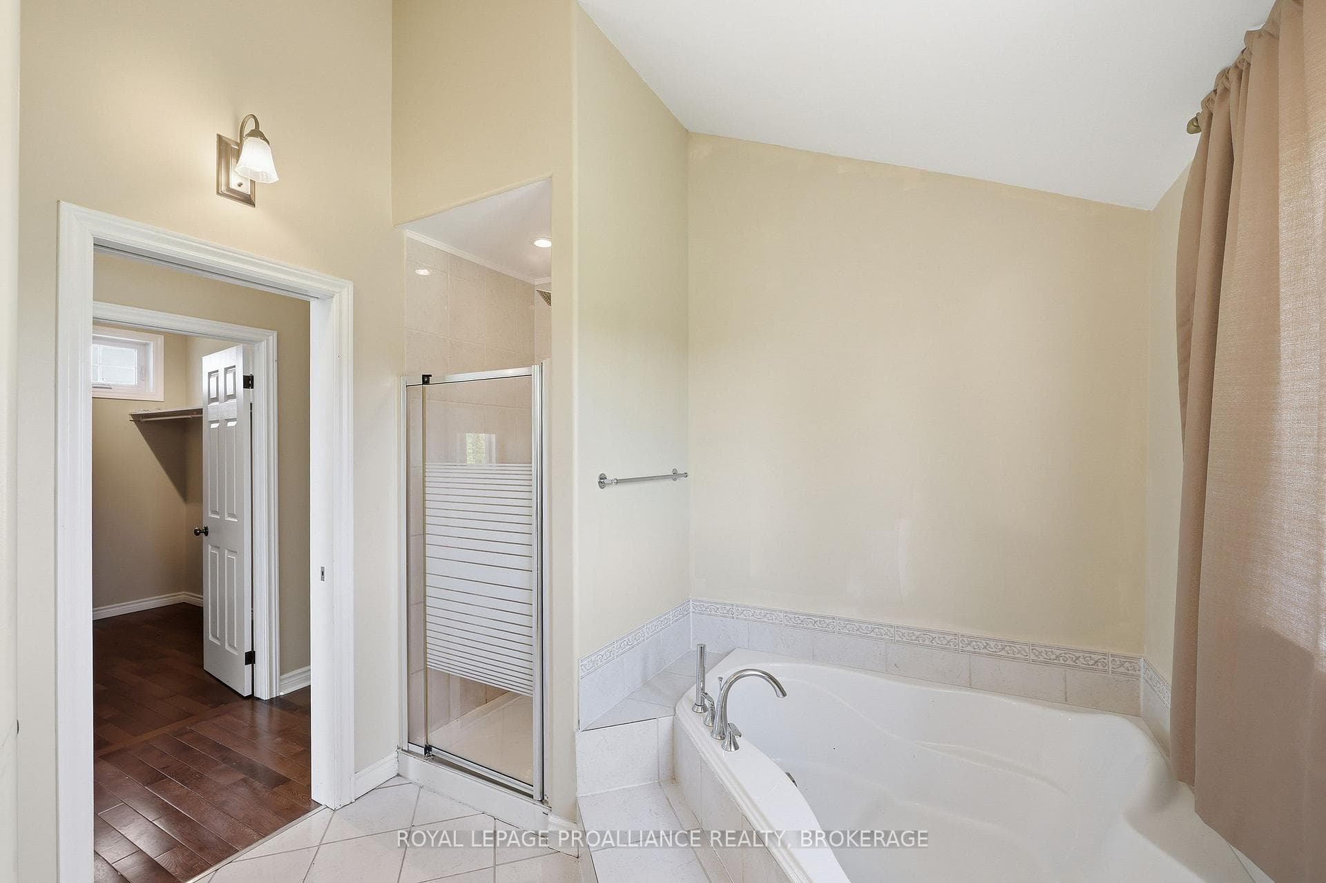1461 English Way photo 39