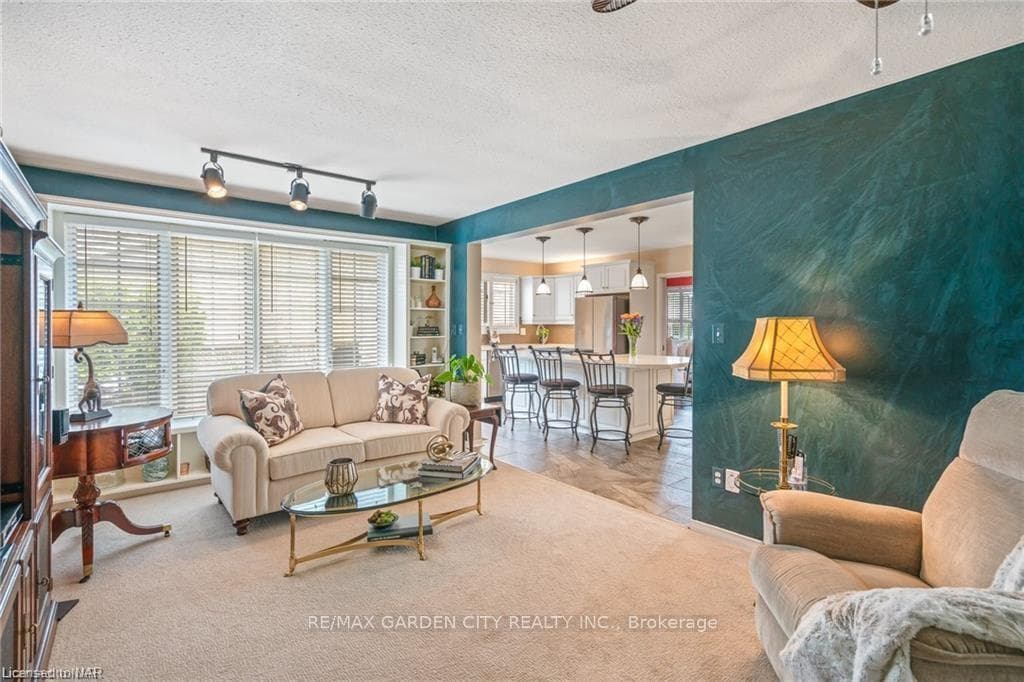 2 Bolger Drive photo 29