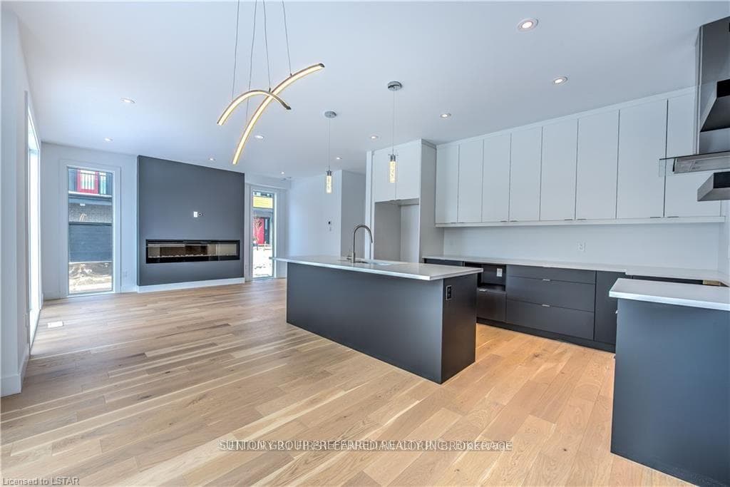 1820 CANVAS Way Unit 60 photo 9