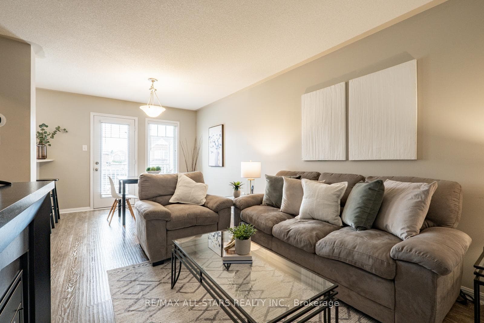 14 Cossey Lane photo 9