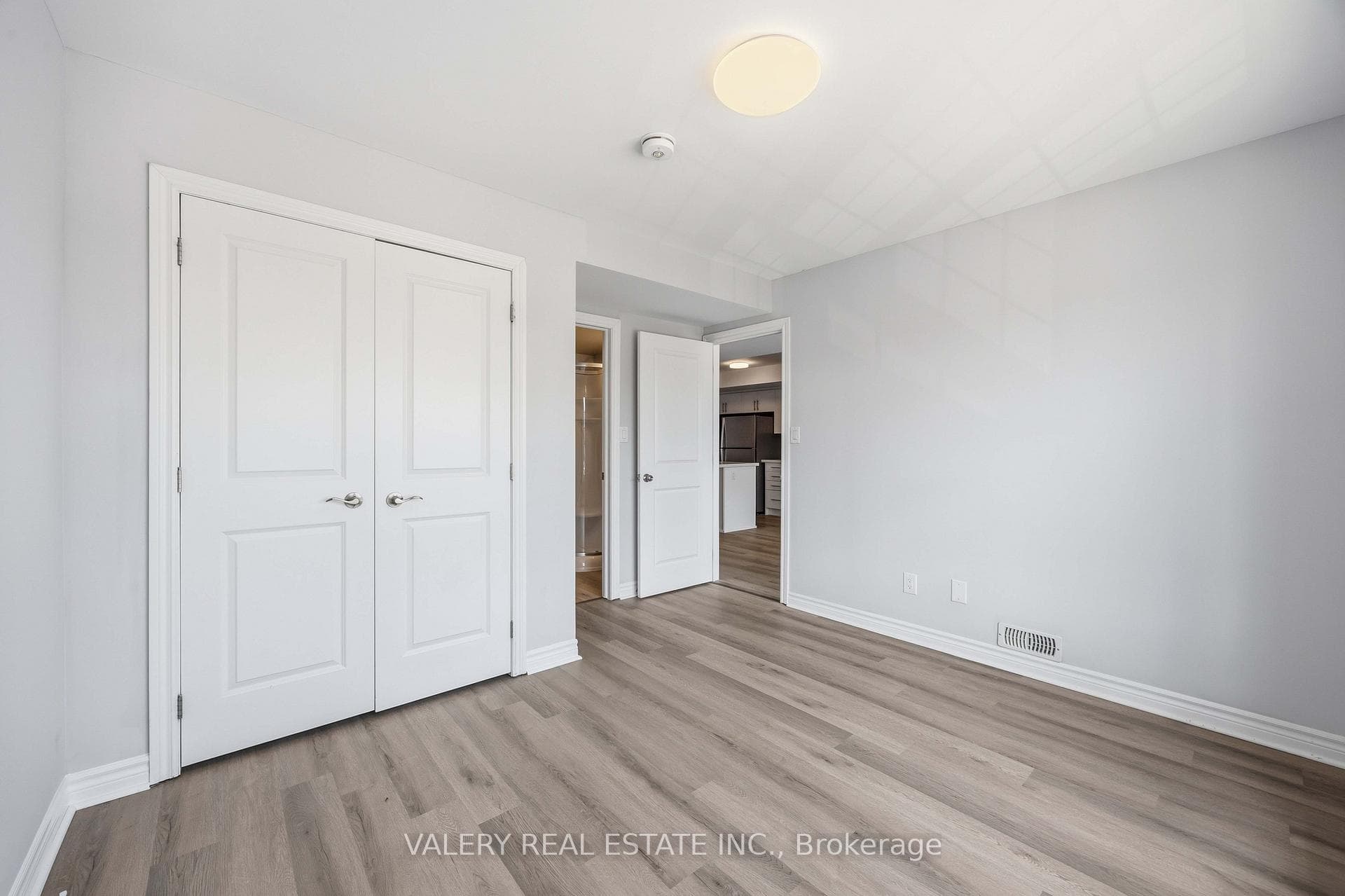 250 Penetanguishene Road Unit 7 photo 15