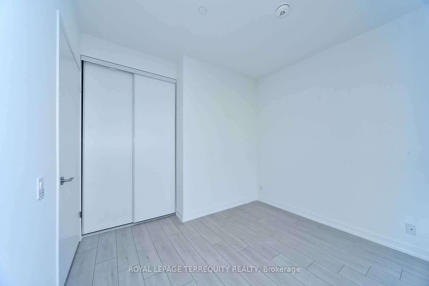 5 Buttermill Avenue Unit 1112 photo 16