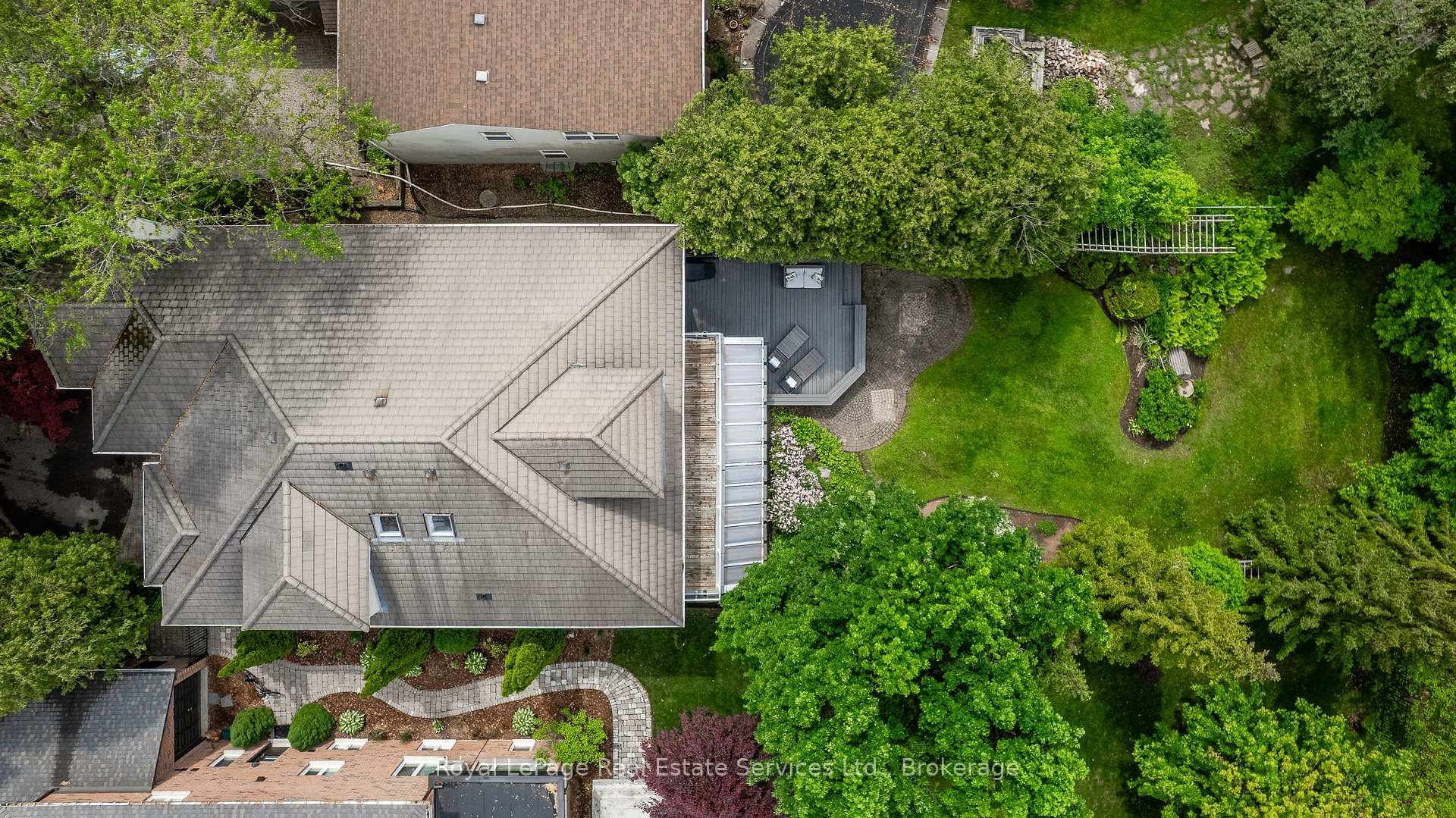 480 CHARTWELL Road photo 47