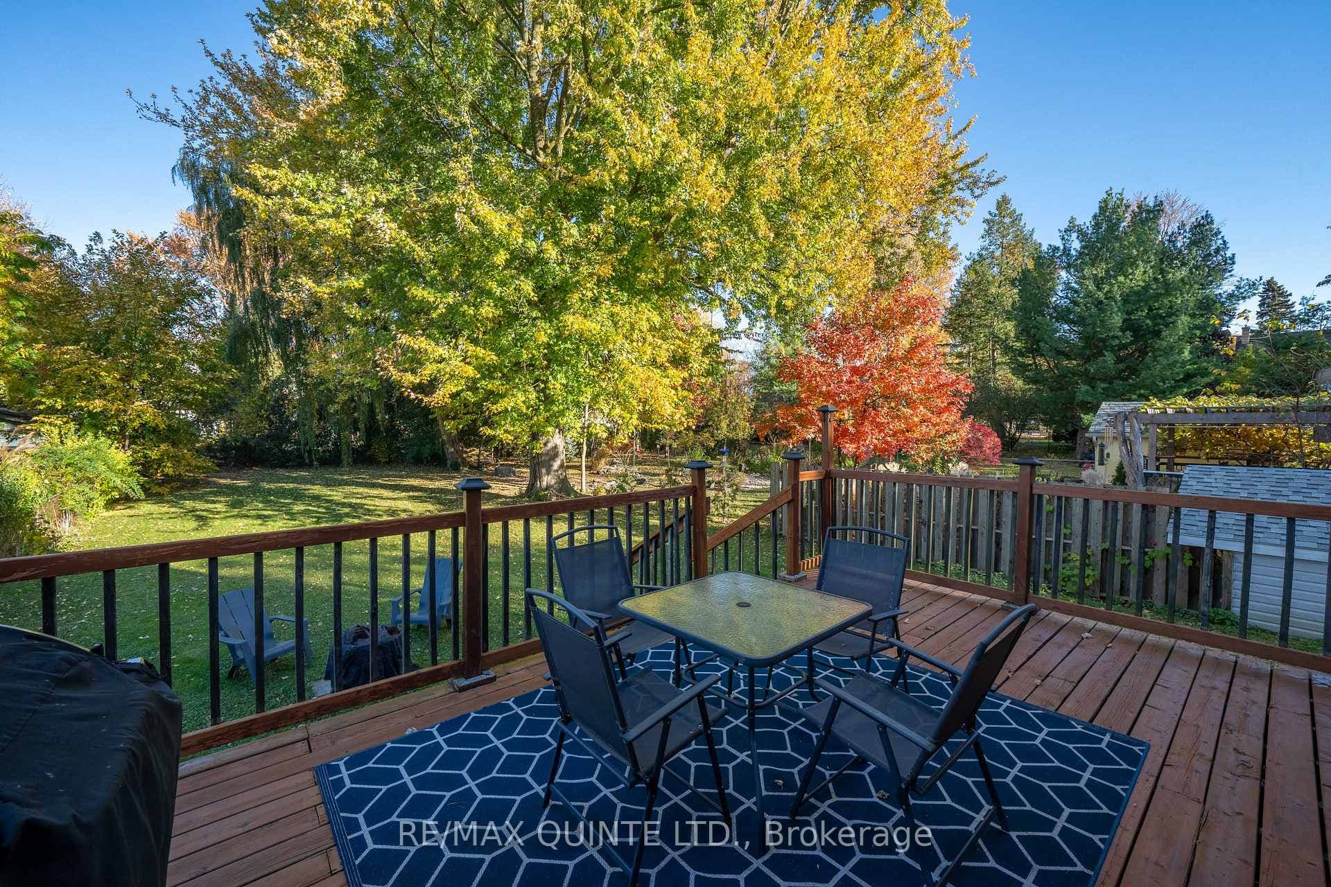 219 Bleecker Avenue photo 35