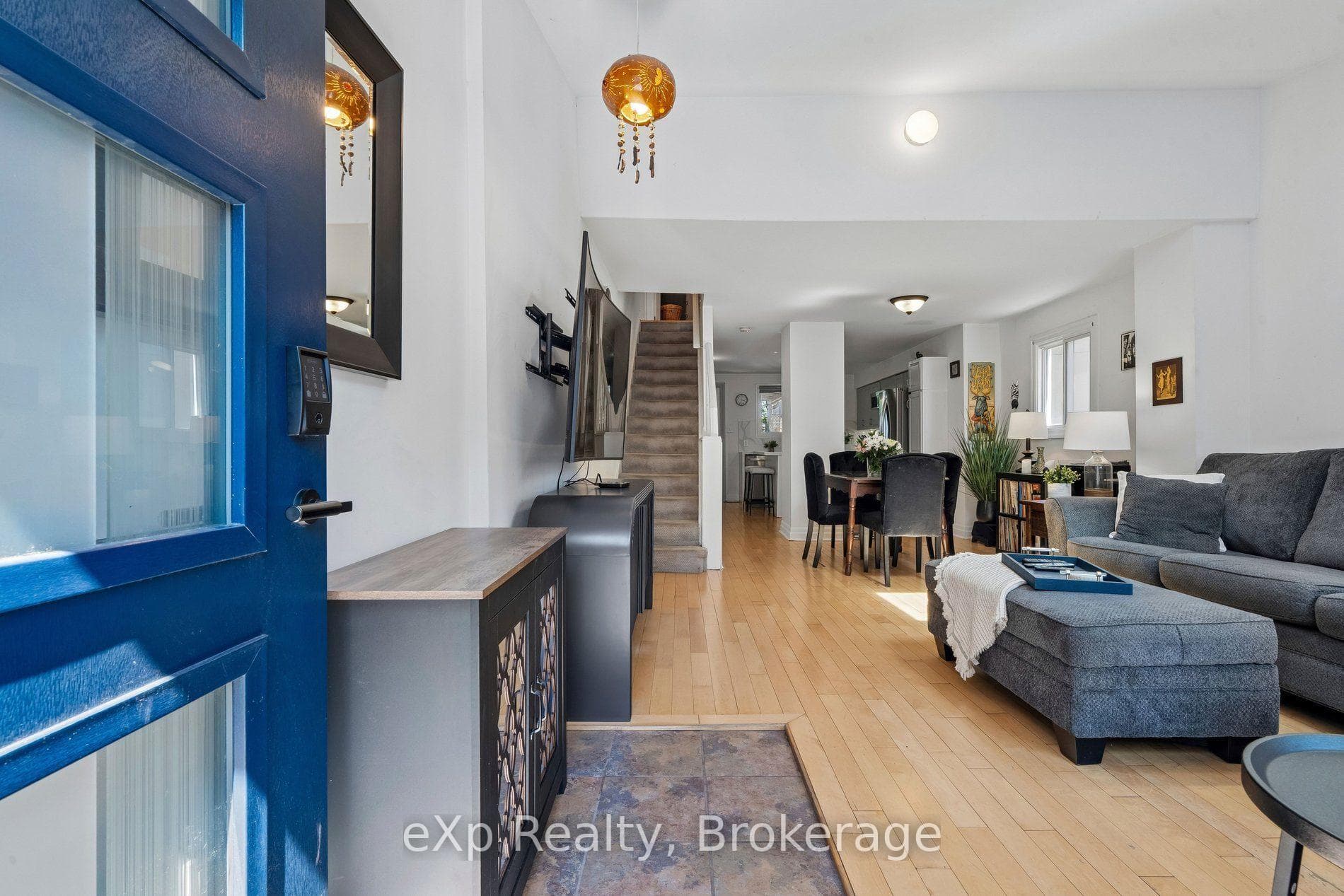 313 Bartlett Avenue photo 7