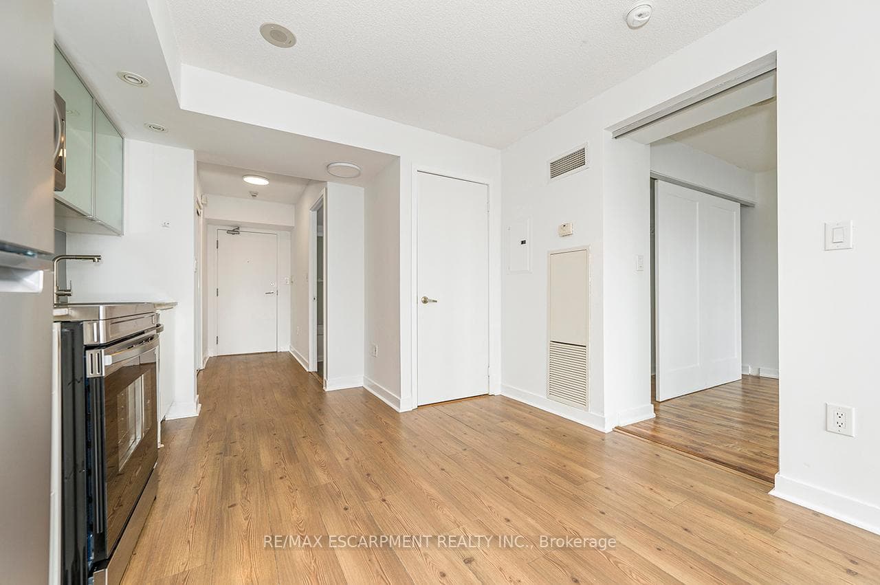 25 Telegram Mews Unit 2501 photo 21