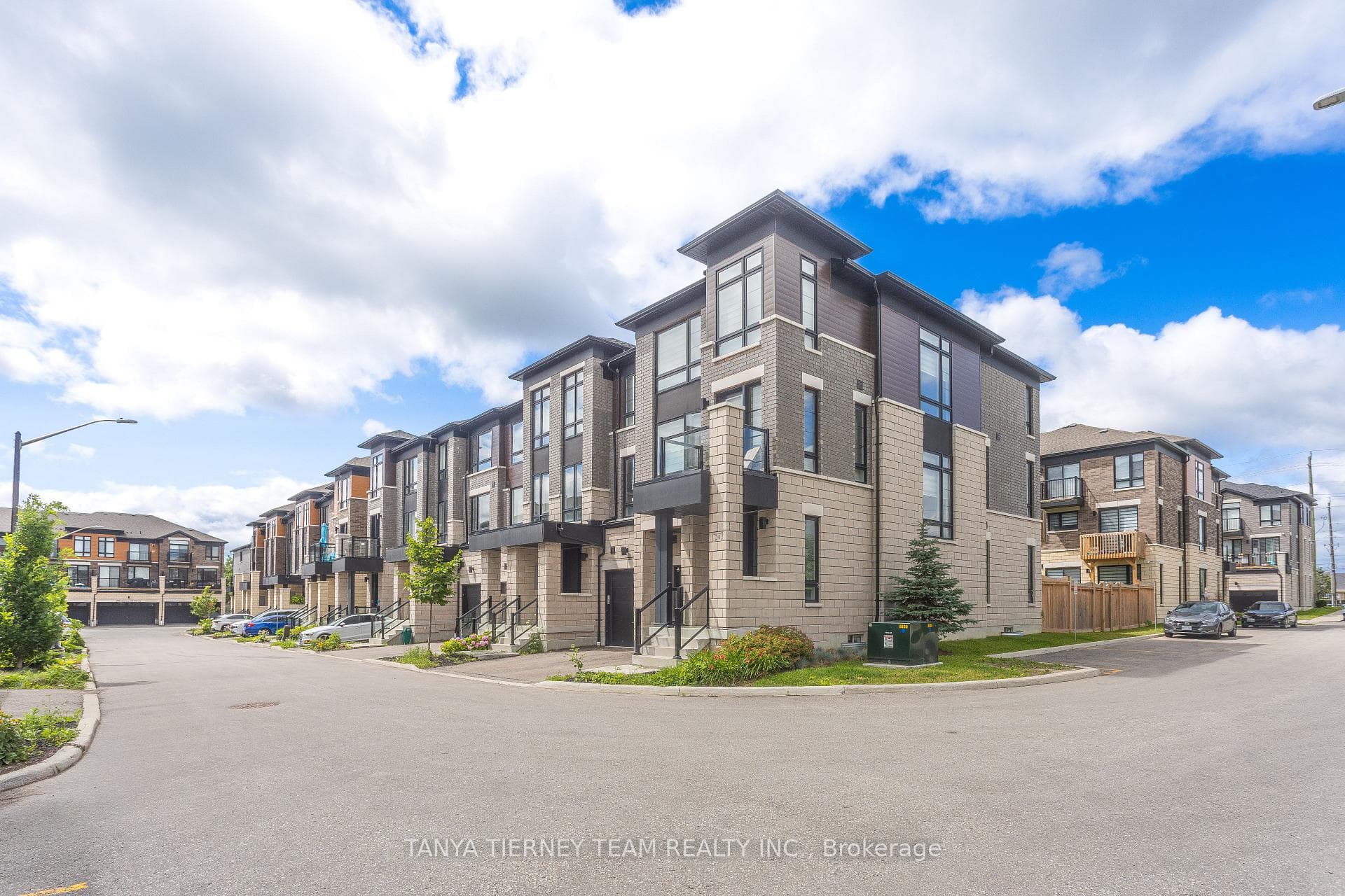 24 Lake Trail Way photo 4