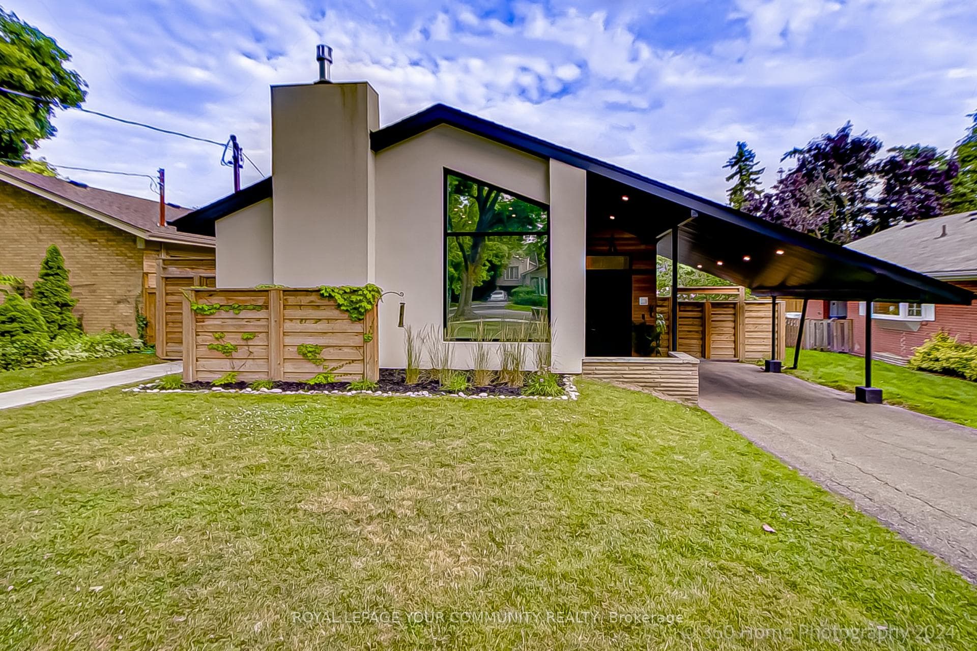 9 Hedges Boulevard photo 1