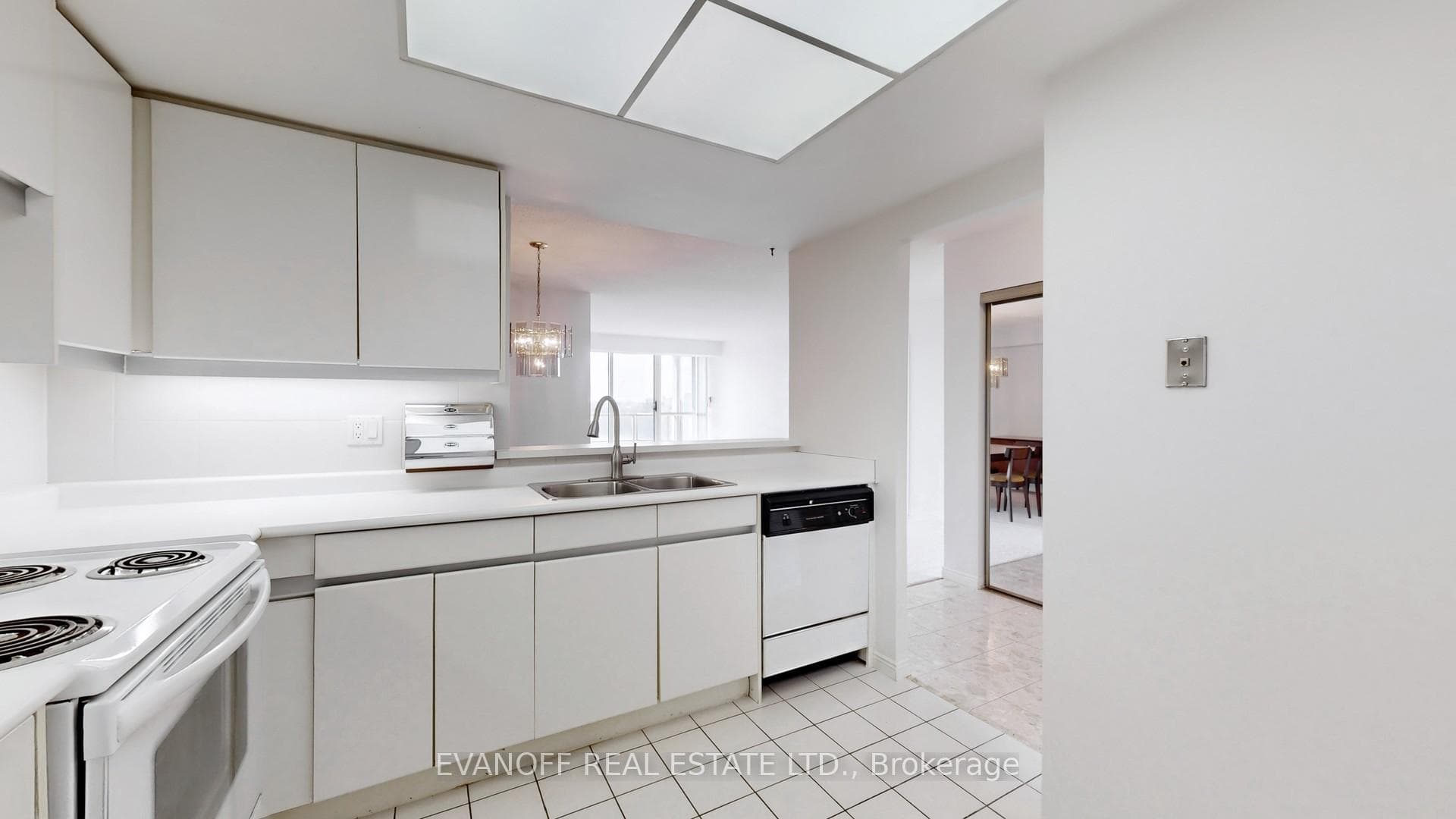 20 Guildwood Parkway Unit 1002 photo 18