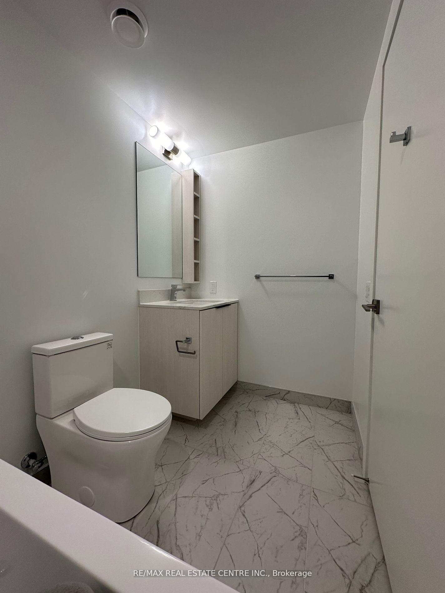 82 Dalhousie Street Unit 1101 photo 14