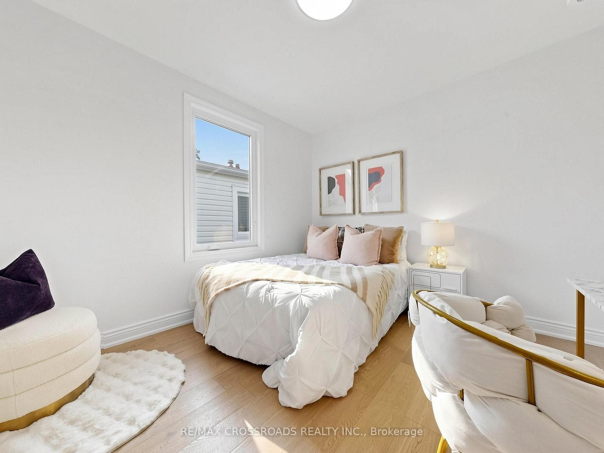 548 Glebeholme Boulevard photo 30