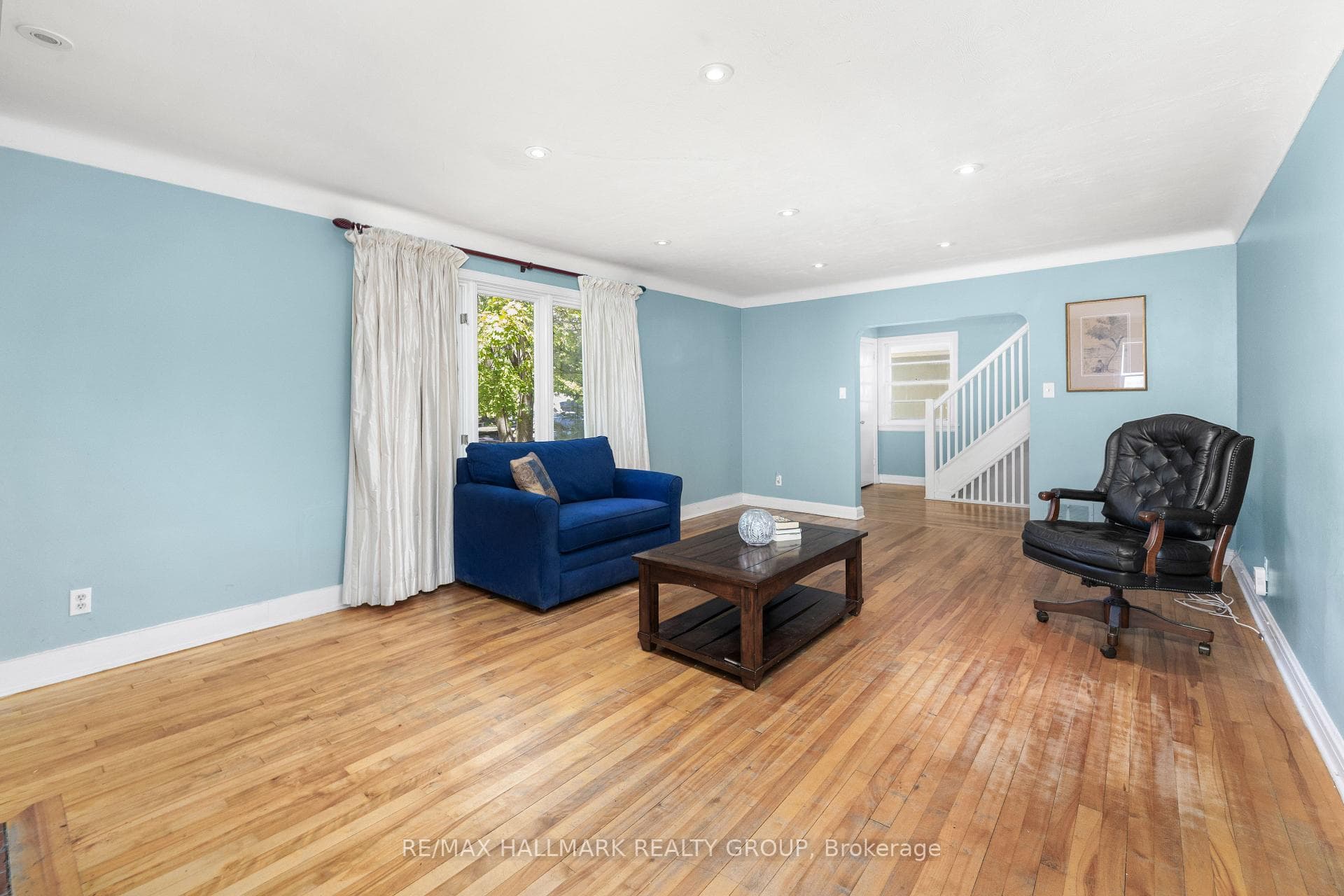 824 Byron Avenue photo 10