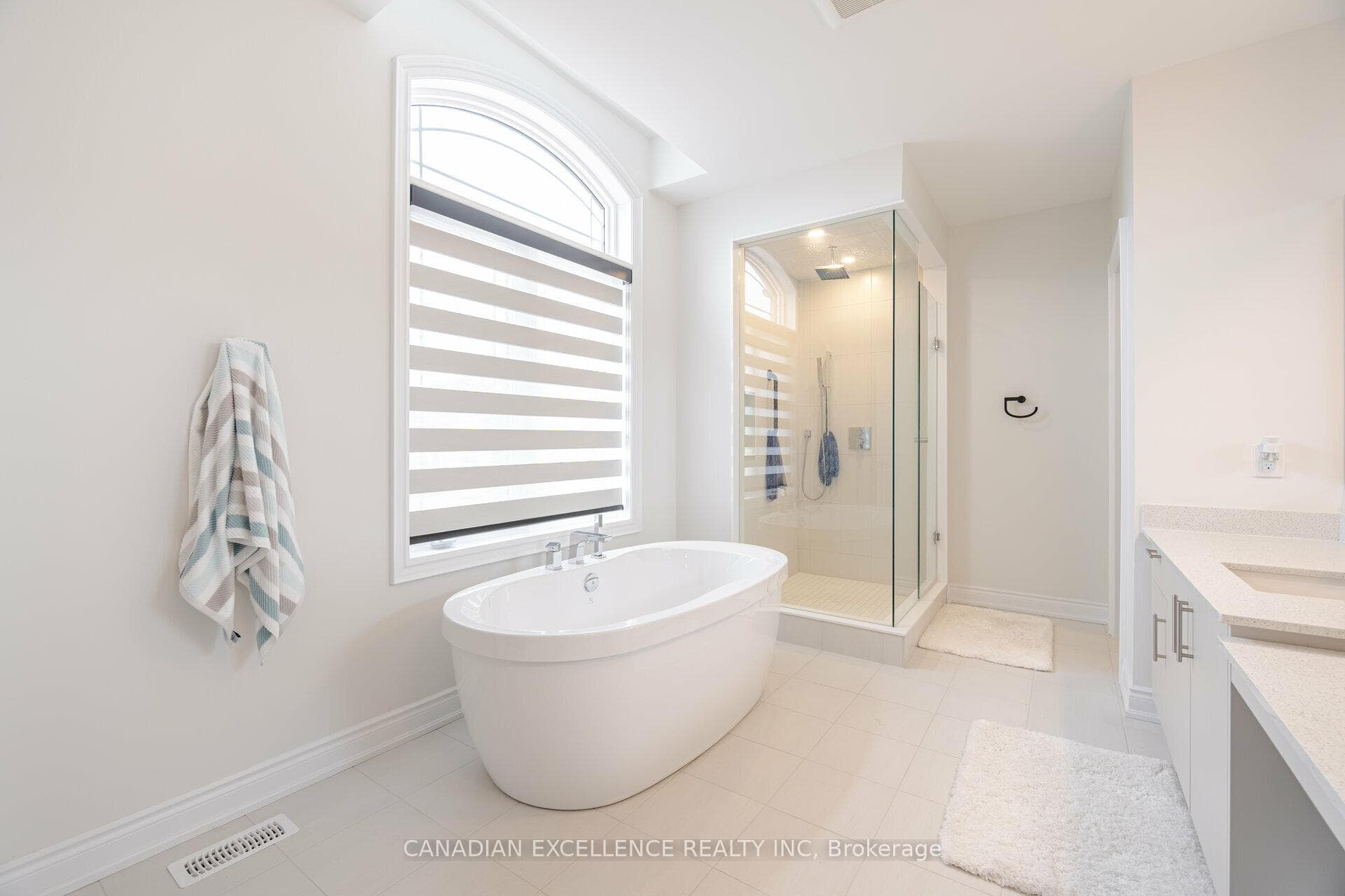 76 James Walker Avenue photo 33