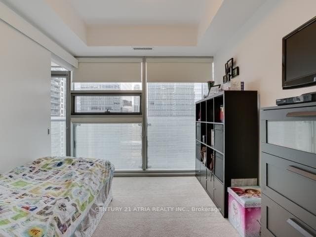 12 York Street Unit 1709 photo 10