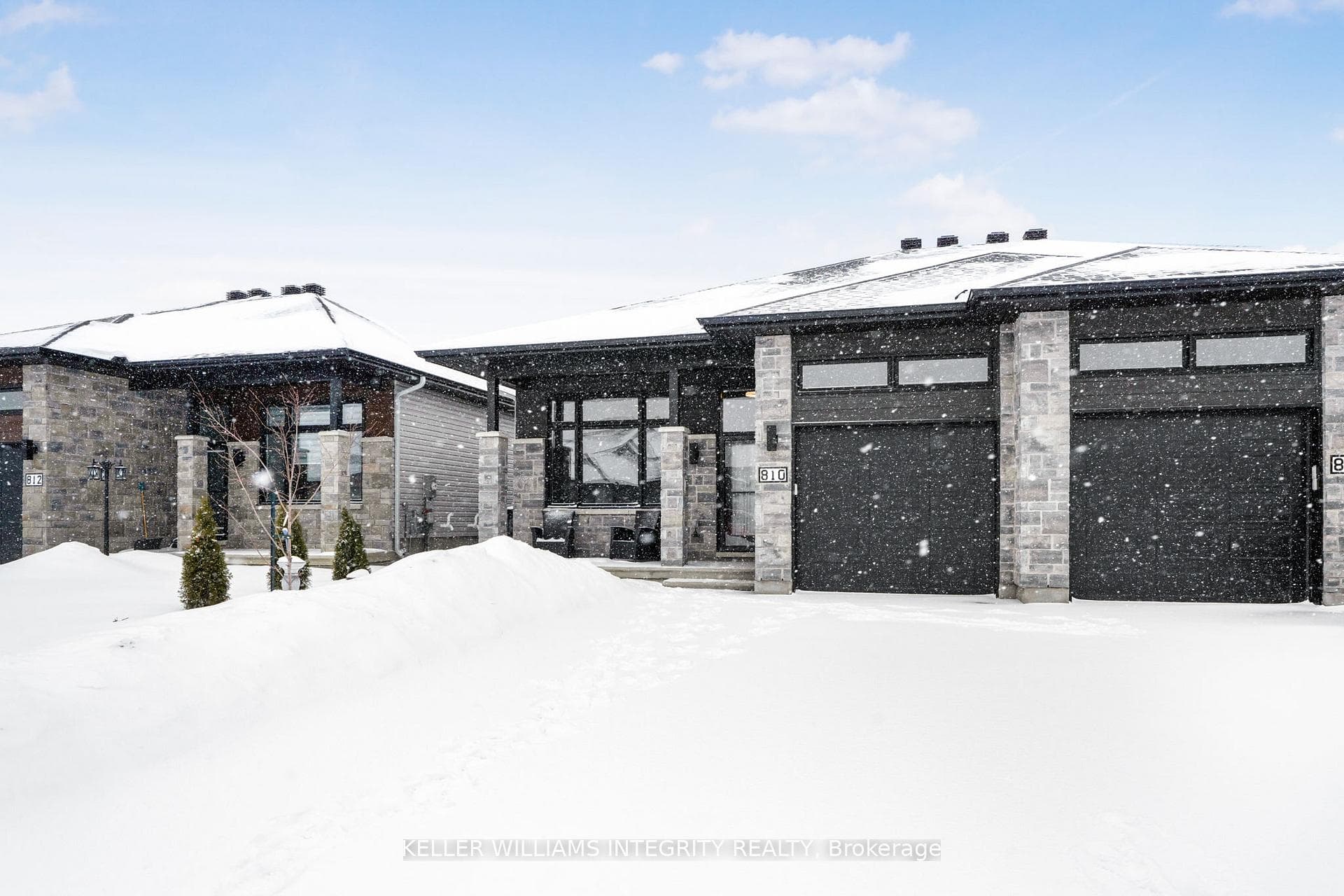 810 Namur Street photo 2