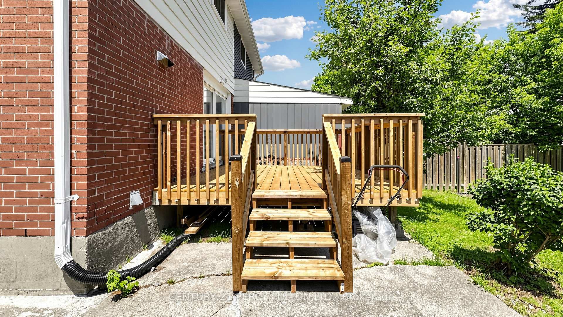 293 Kinmount Crescent photo 42
