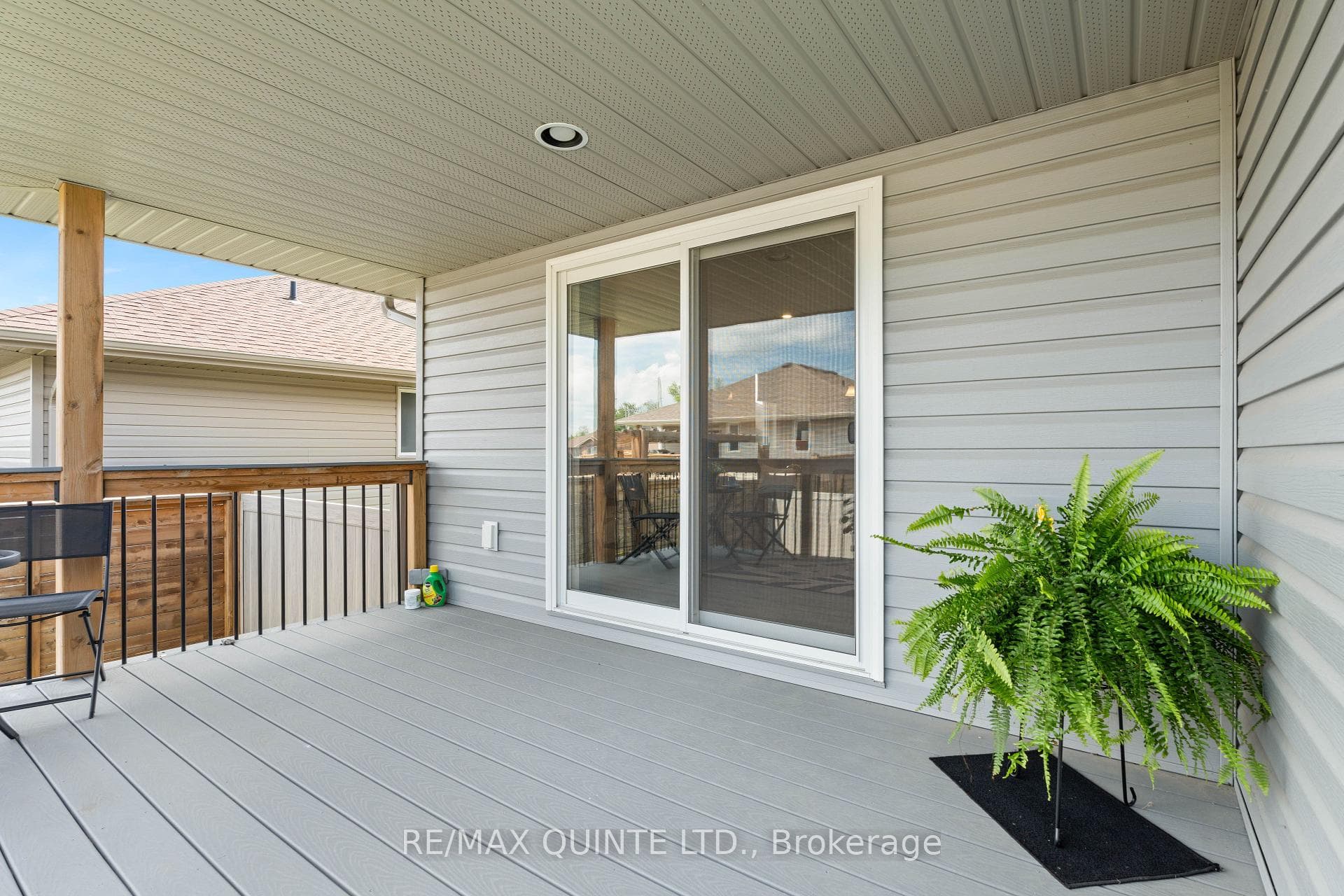 150 ROLLINS Drive photo 30