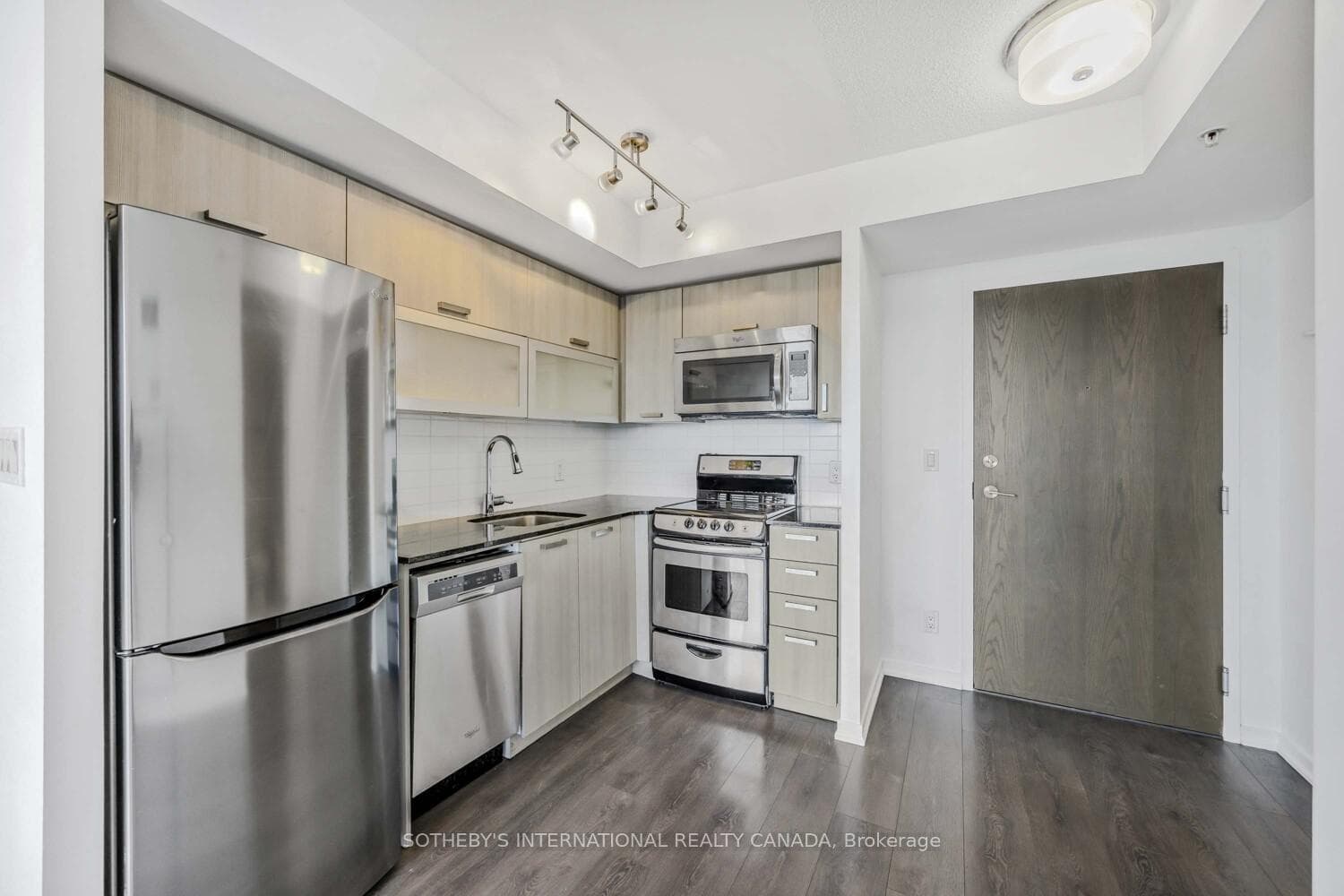 68 Abell Street Unit 736 photo 9