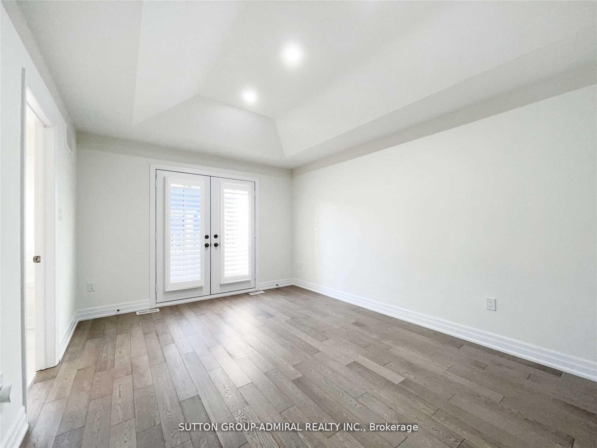2279 Major Mackenzie Drive Unit #3 photo 17