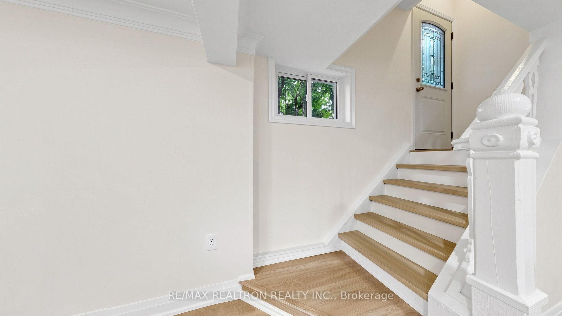 6 Albert Street photo 20