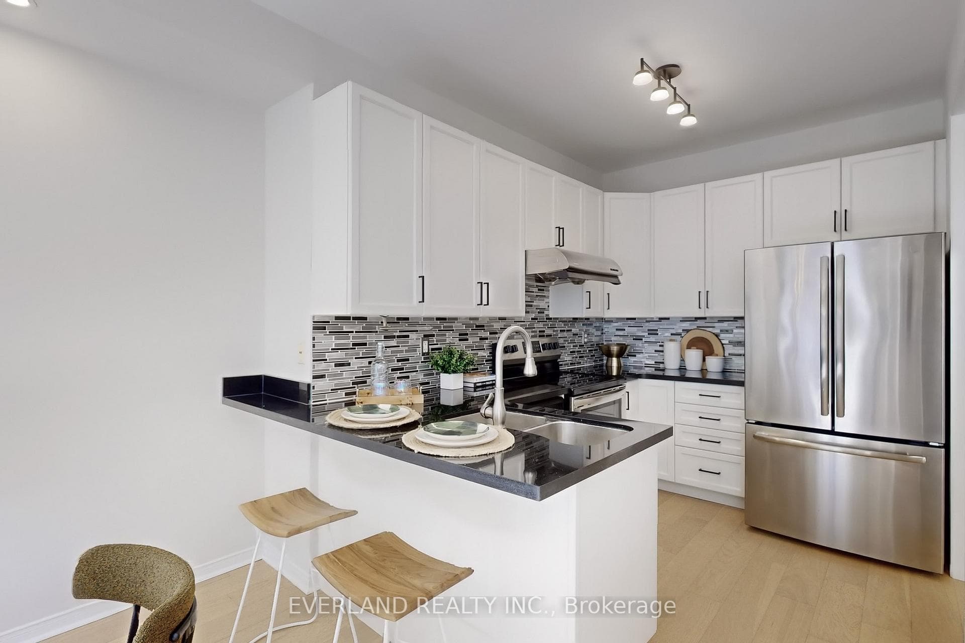 45 Lebovic Drive photo 12