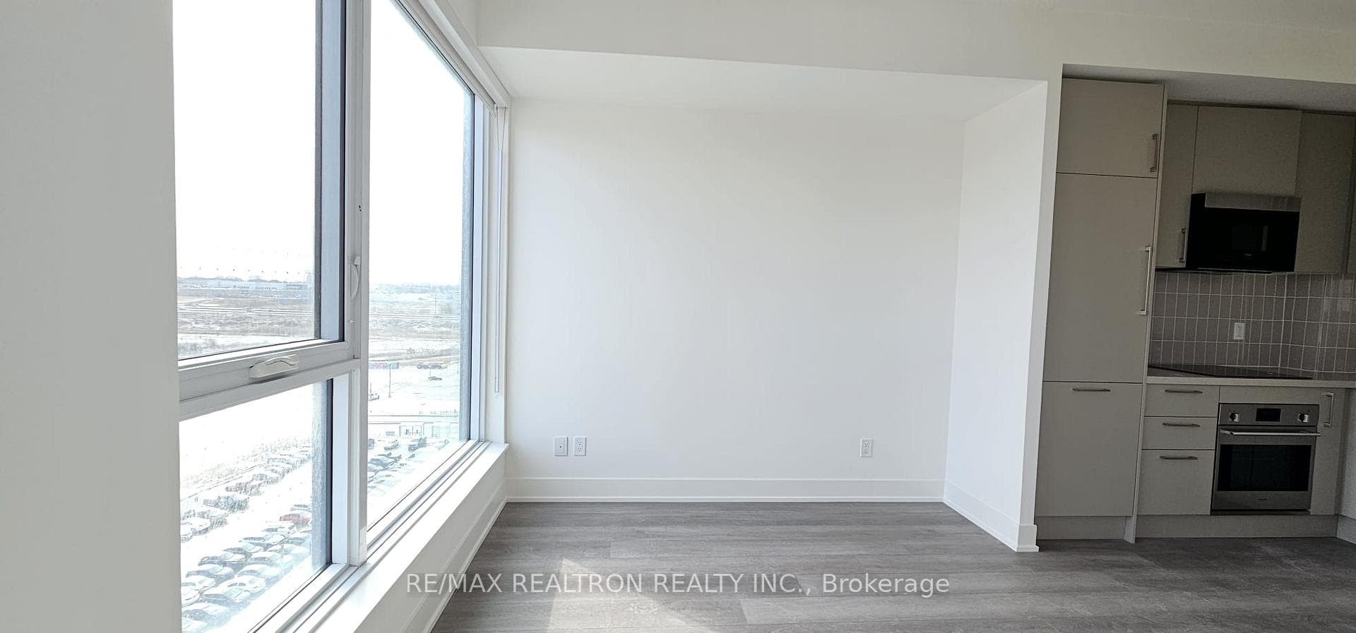 38 Andre De Grasse Street Unit 1105 photo 7