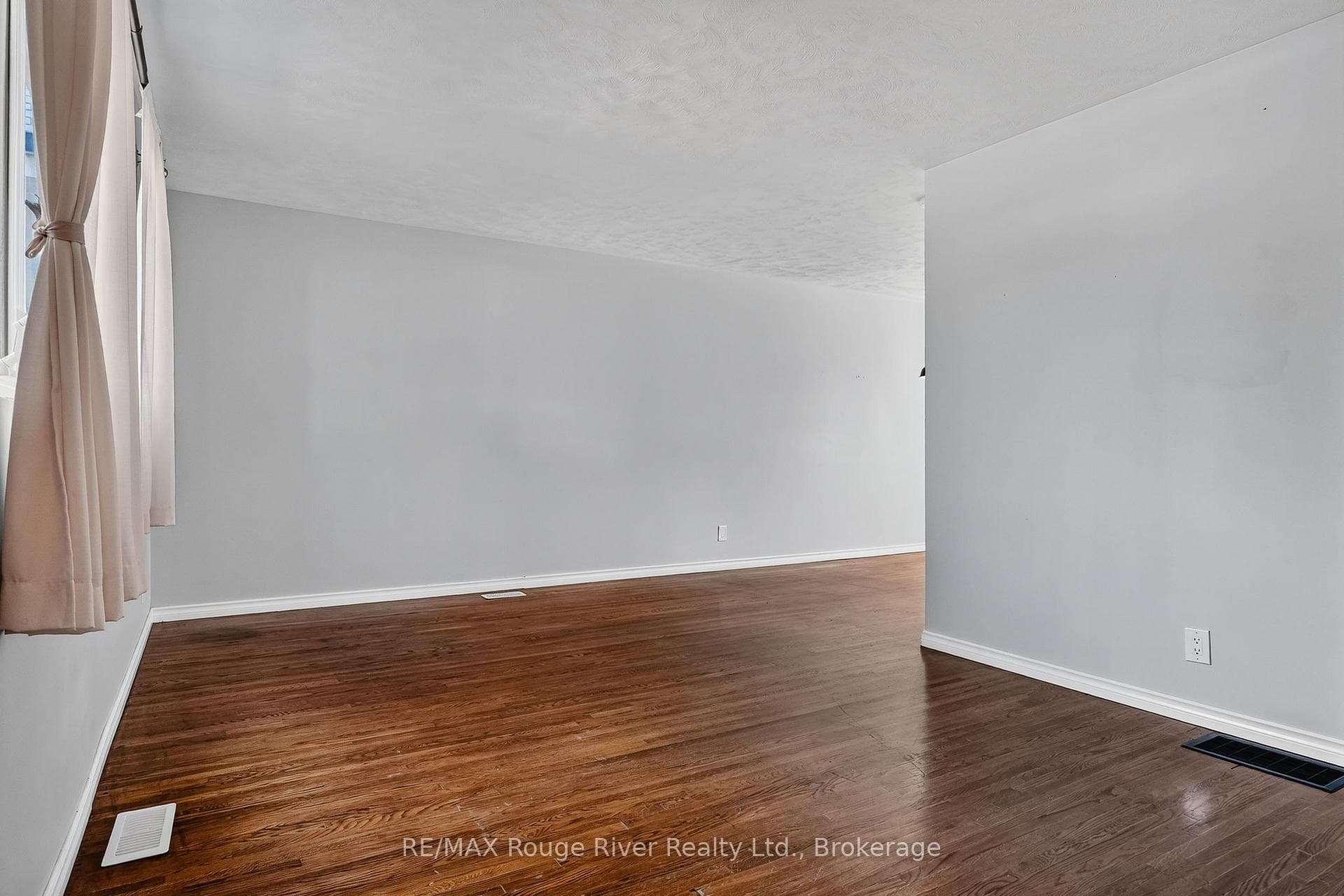 137 Furnace Street Unit 8 photo 4
