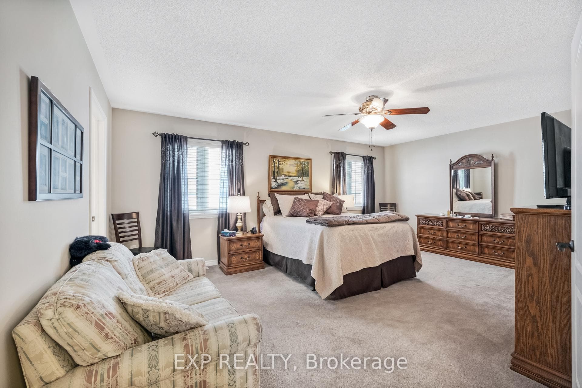 106 Succession Crescent photo 23