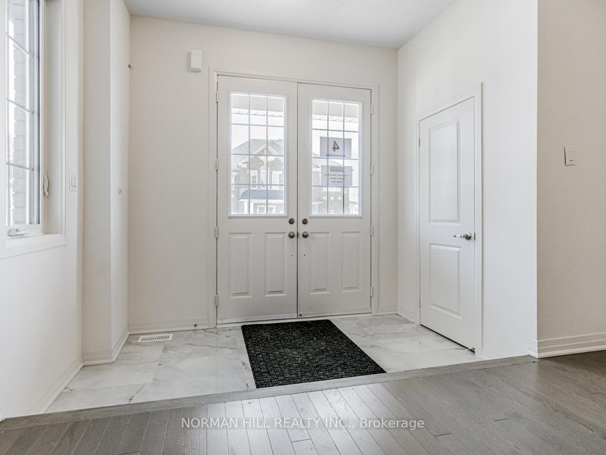 4 Guildhouse Drive photo 3