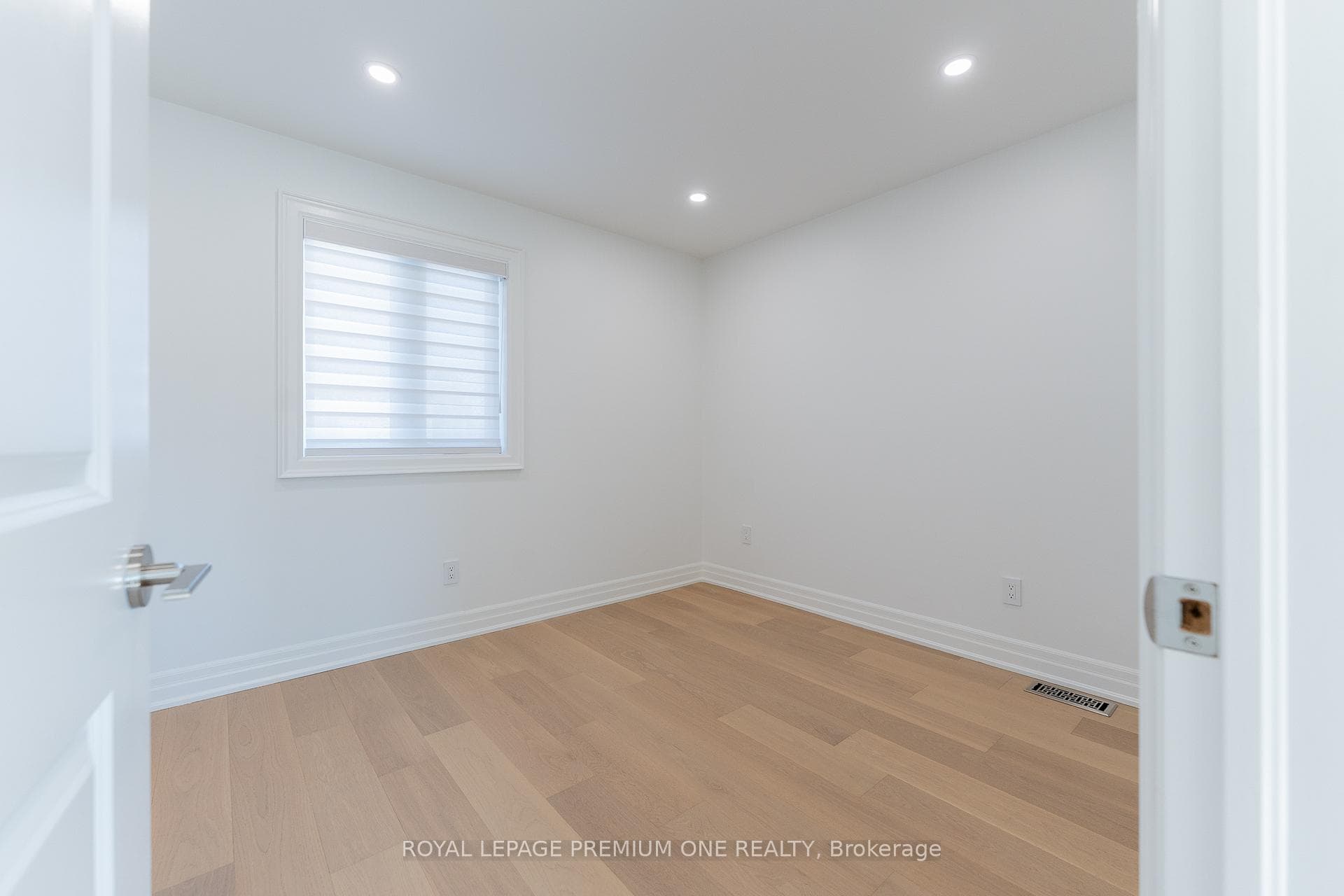 286 Waterloo Avenue photo 23