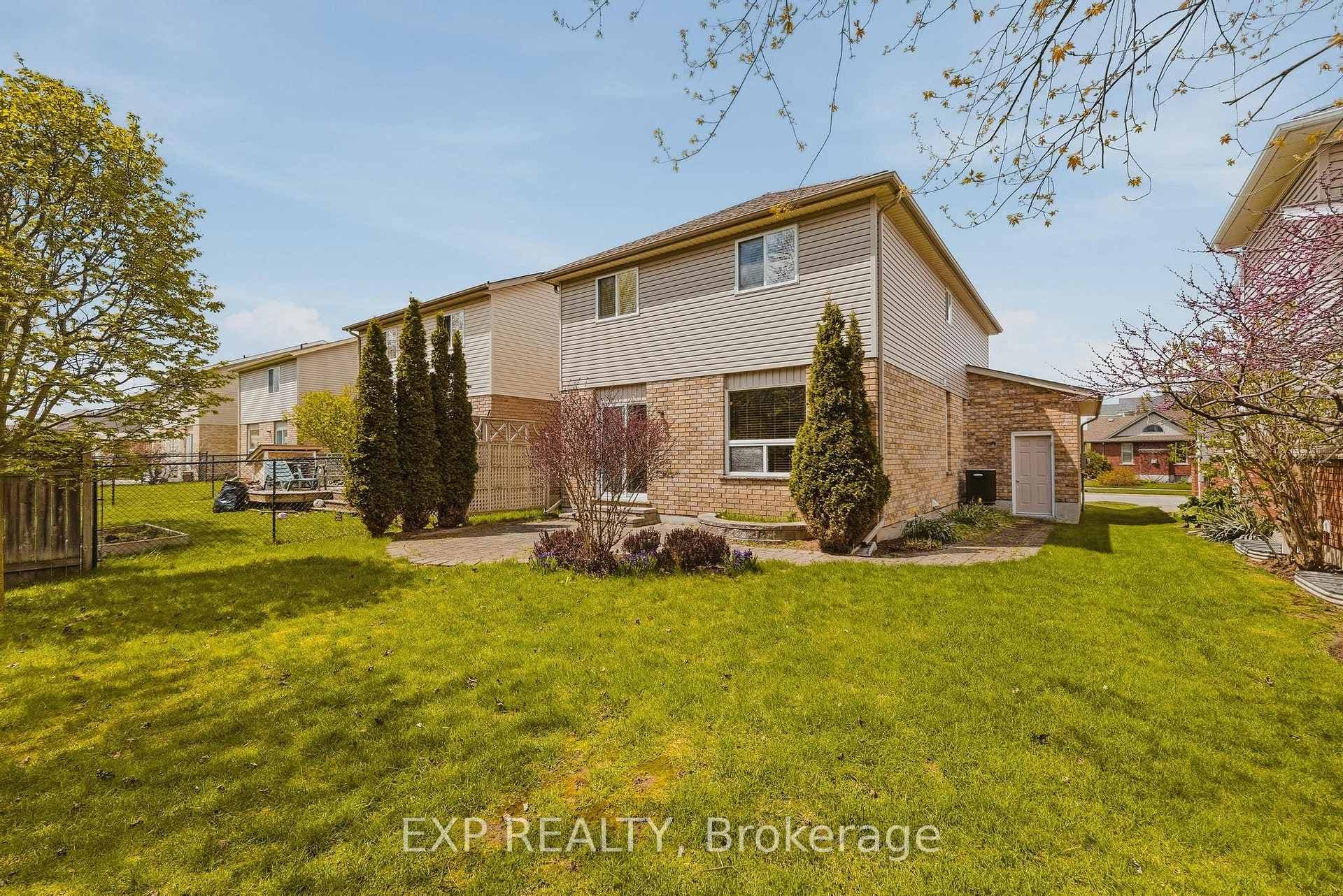 59 Sugar King Drive photo 33
