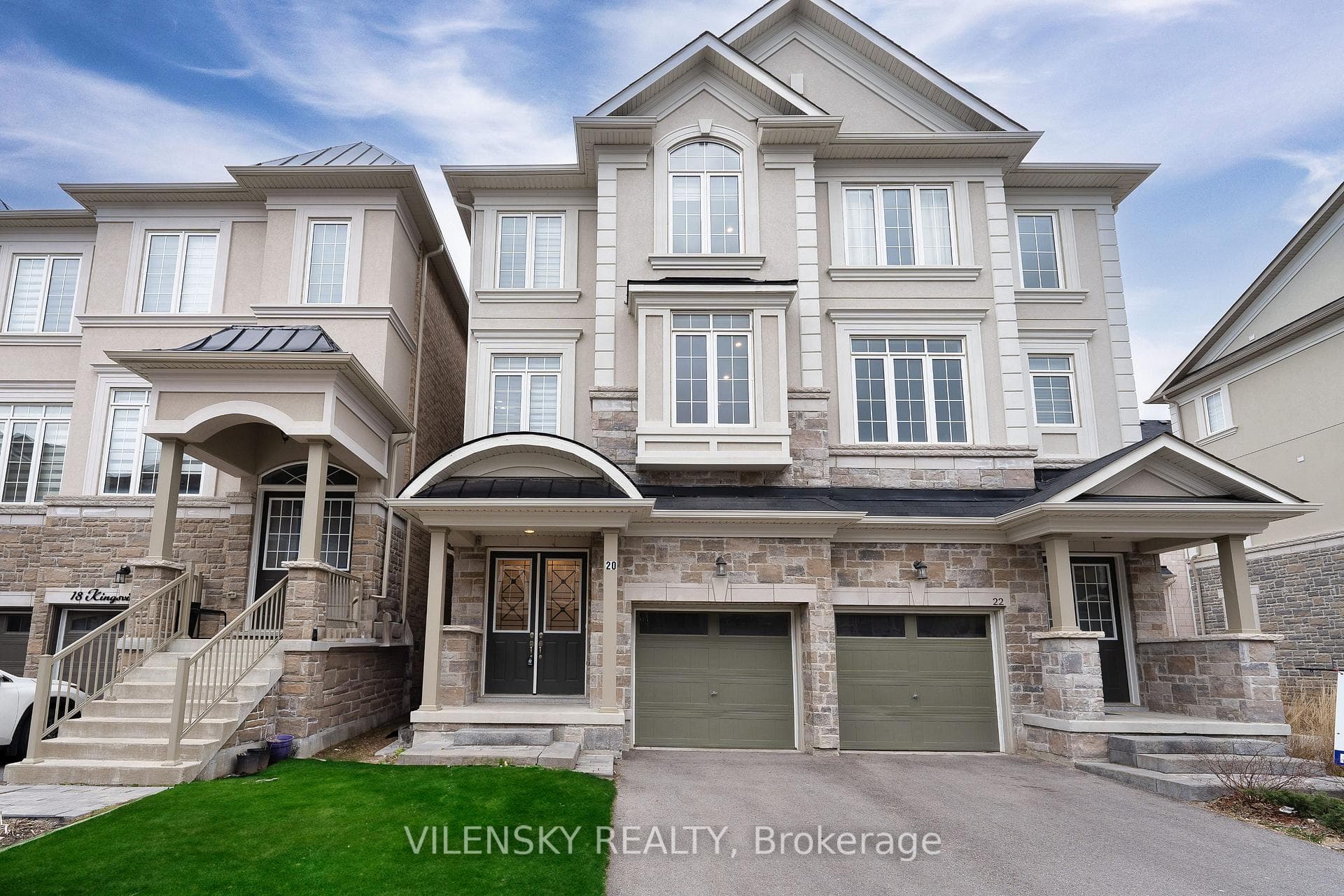 20 Kingsville Lane photo 1