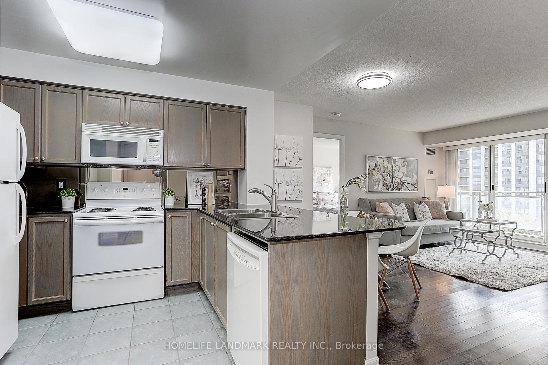 21 Hillcrest Avenue Unit 704 photo 6