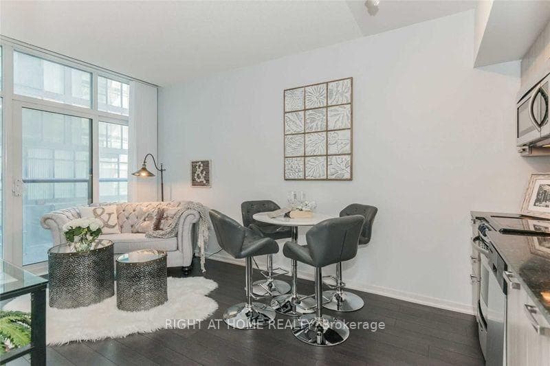 36 Lisgar Street Unit 812W photo 6