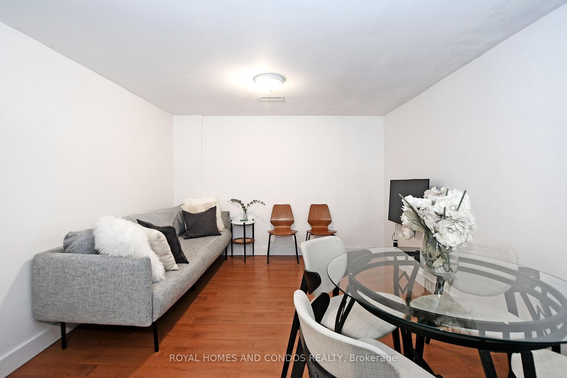 40 Pender Crescent Unit Lower photo 8