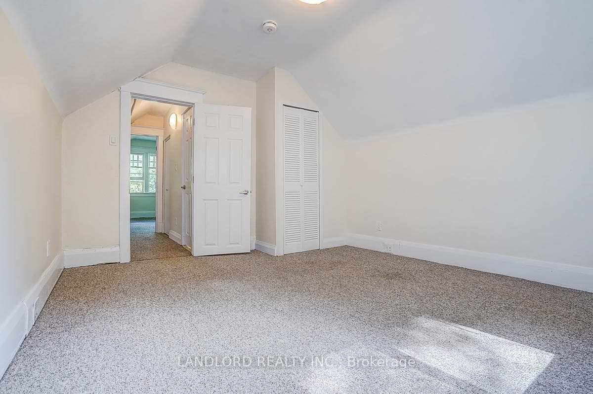 92 Neville Park Boulevard Unit Upper Unit photo 29