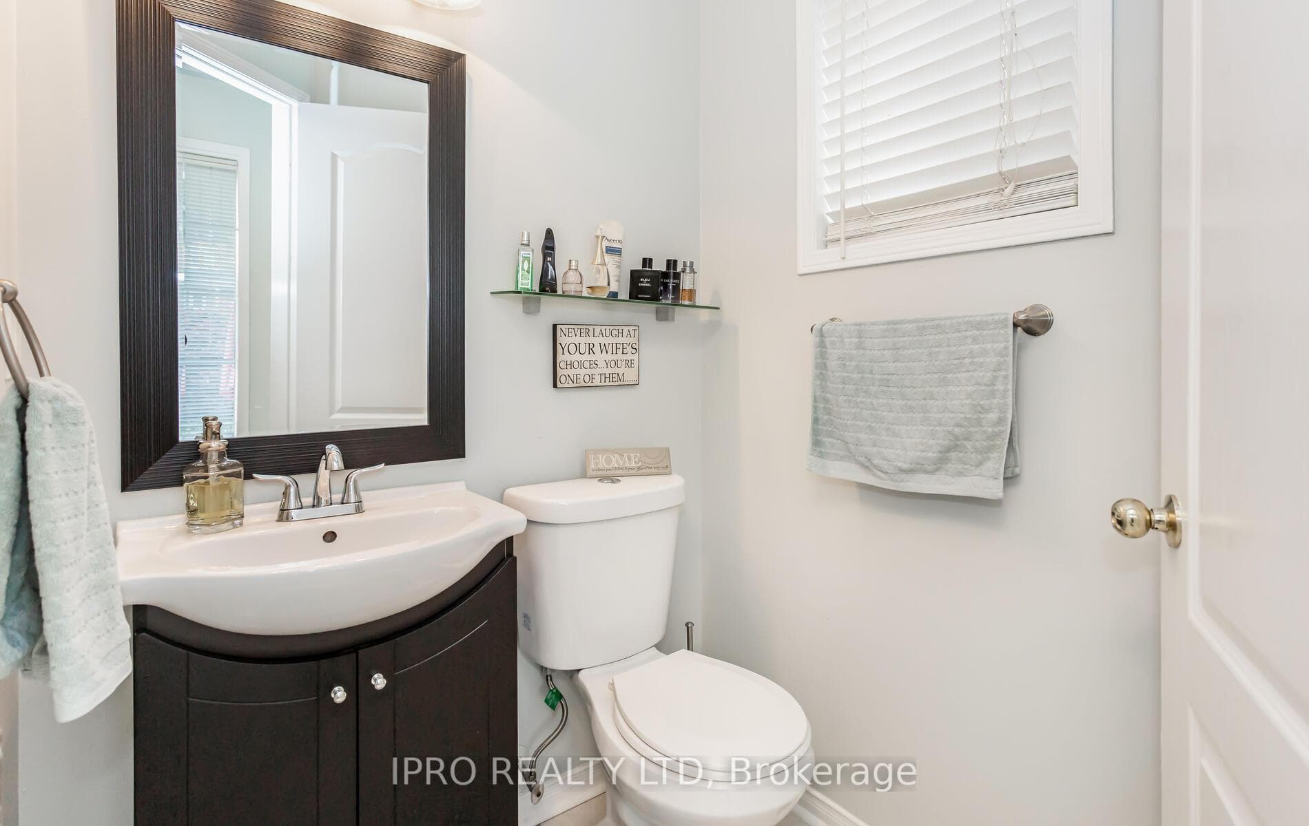 42 Applegrove Court photo 19