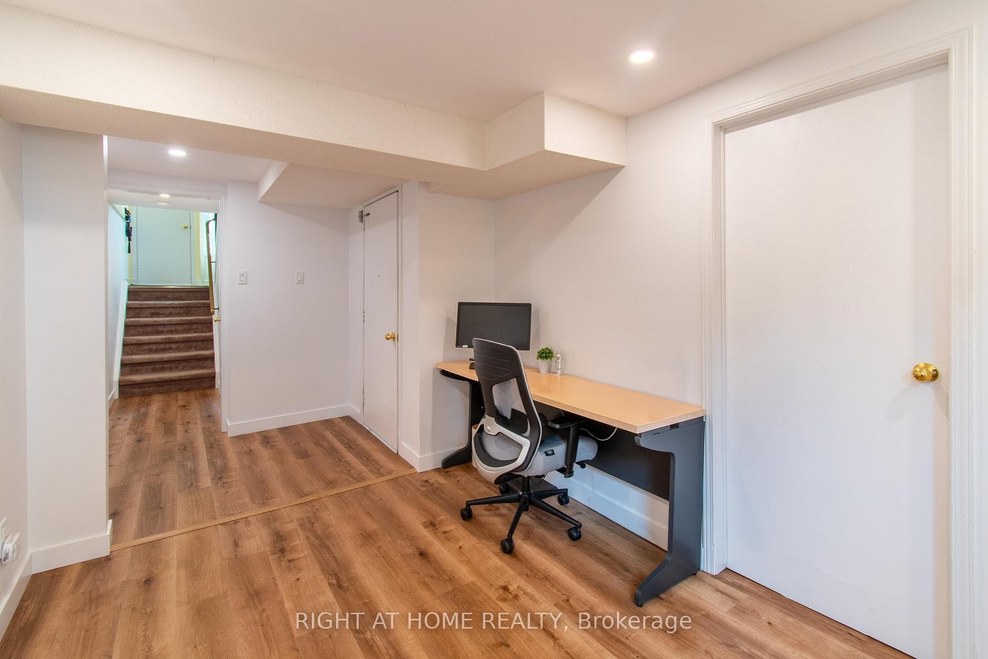 63 Ferris Lane Unit B12 photo 22