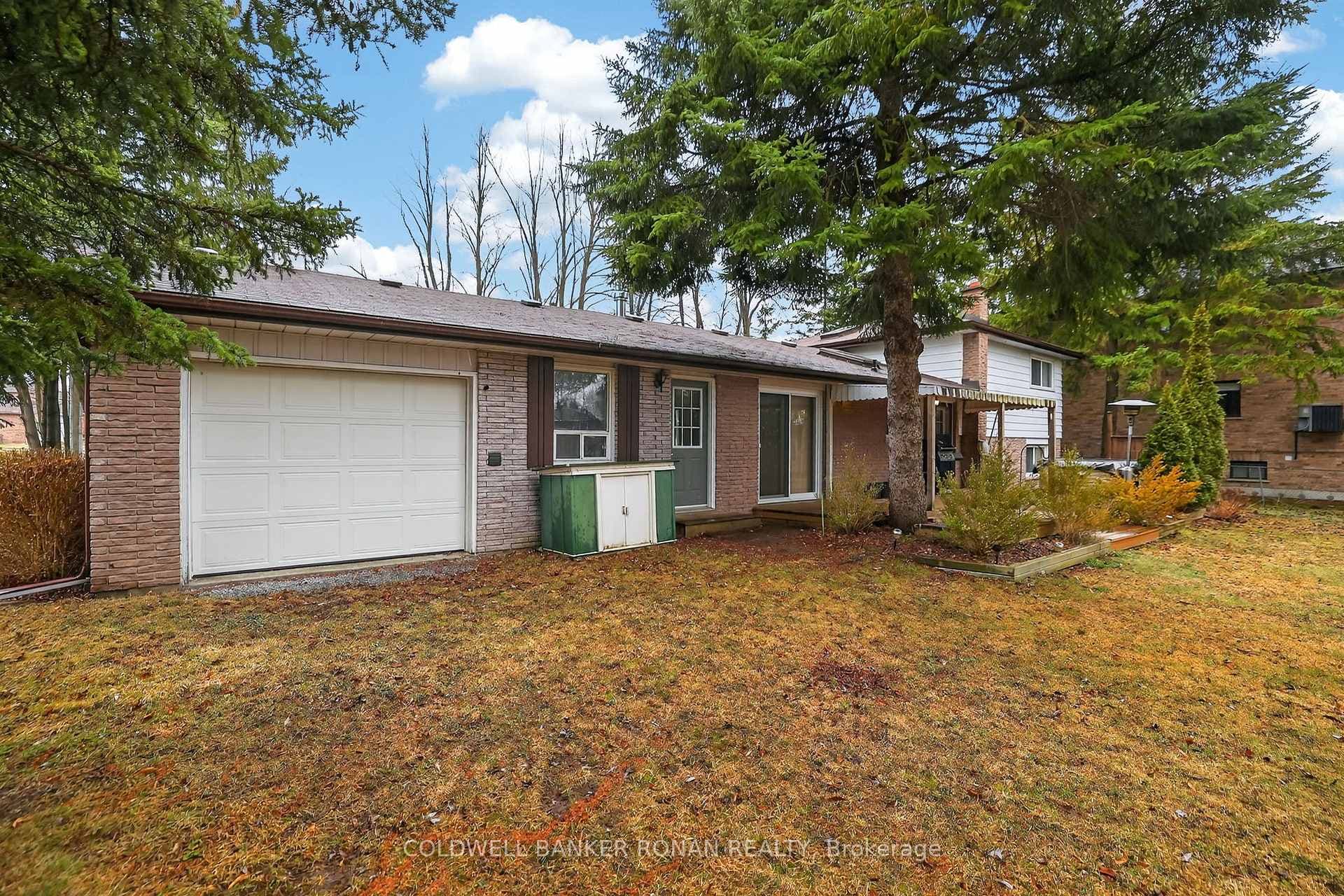 56 Lakeland Crescent photo 33