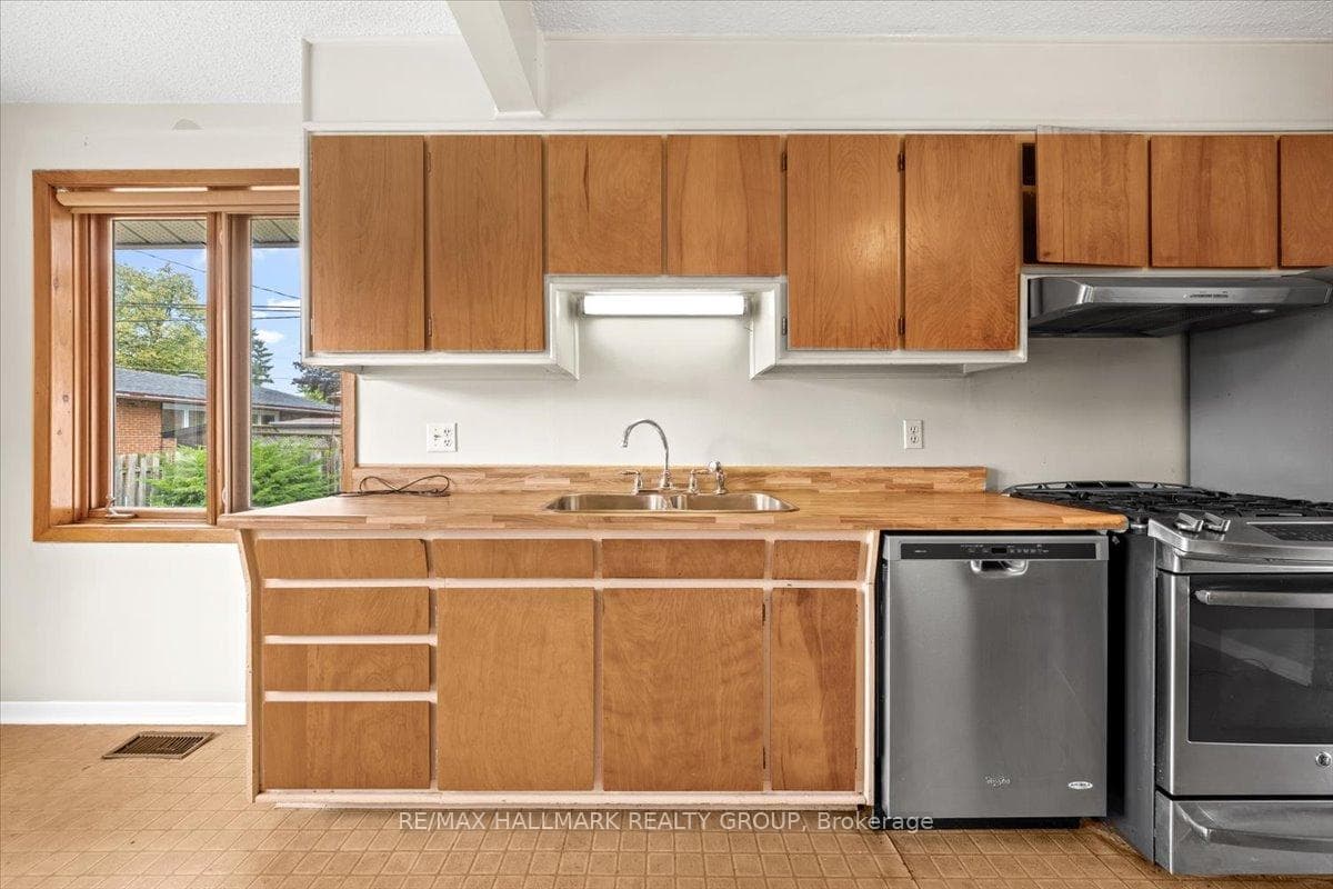 2140 Tawney Road photo 10