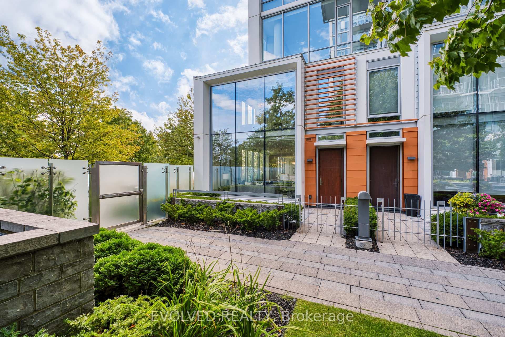 29 Queens Quay Unit 110 photo 34