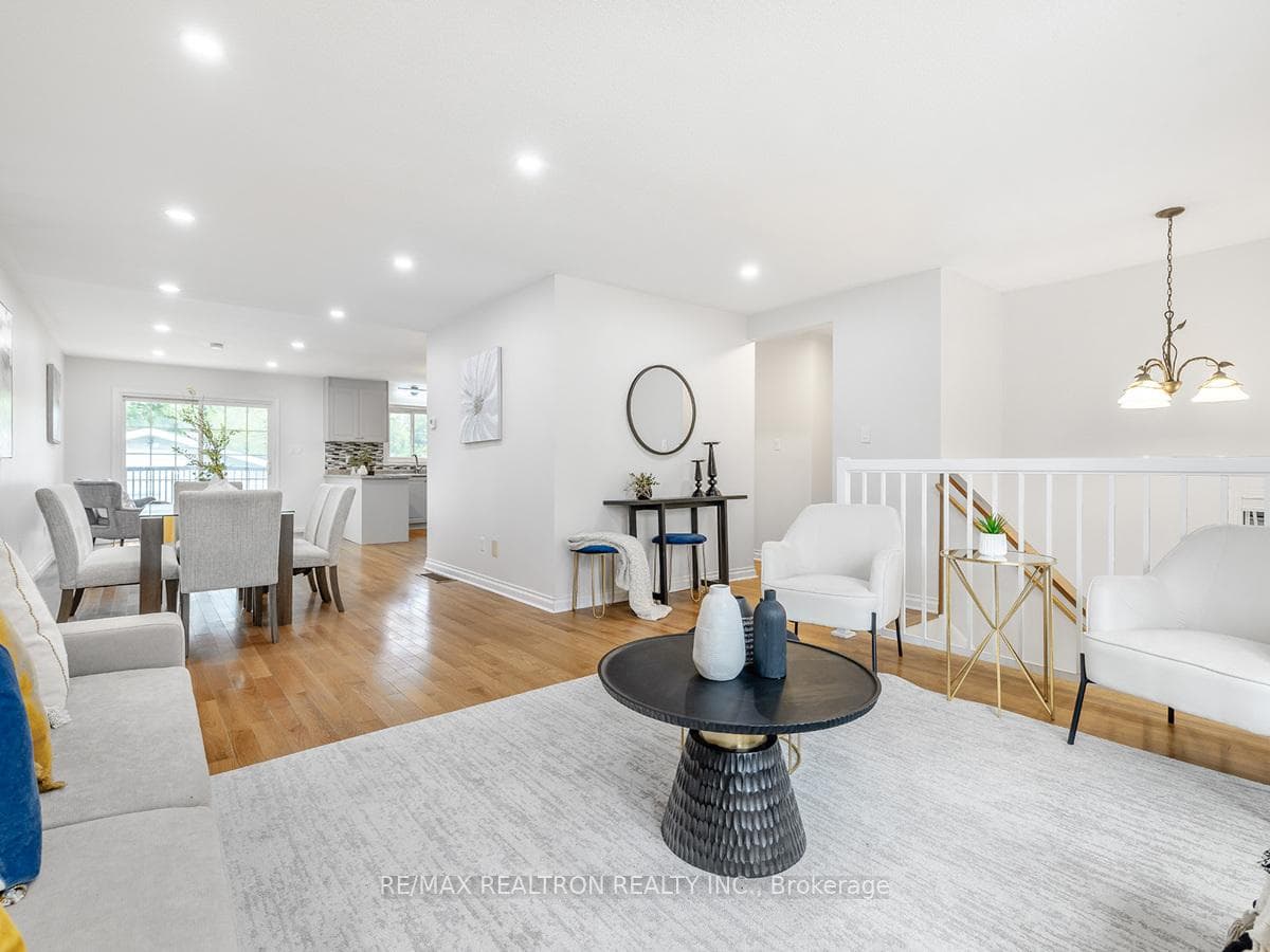 220 Elm Avenue photo 5