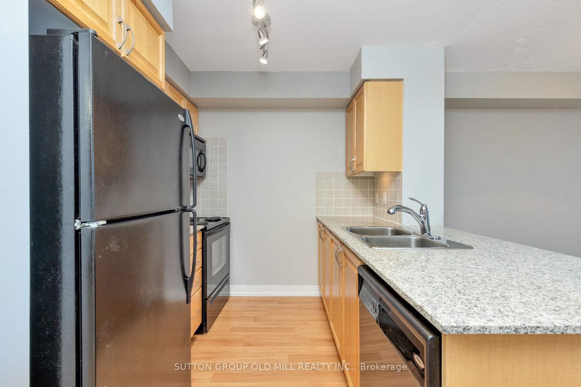 35 Viking Lane Unit 744 photo 12