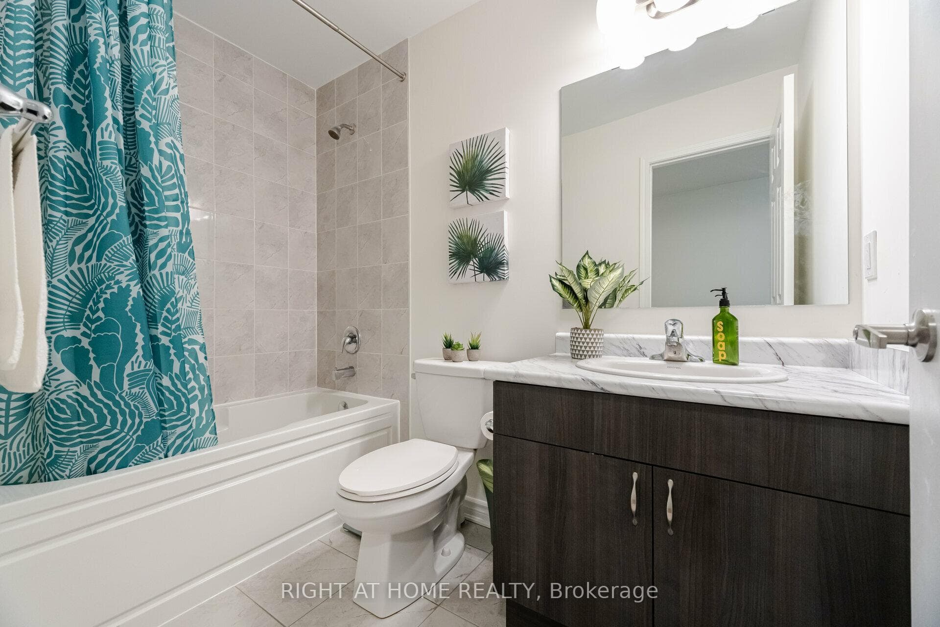 4 pc bathroom