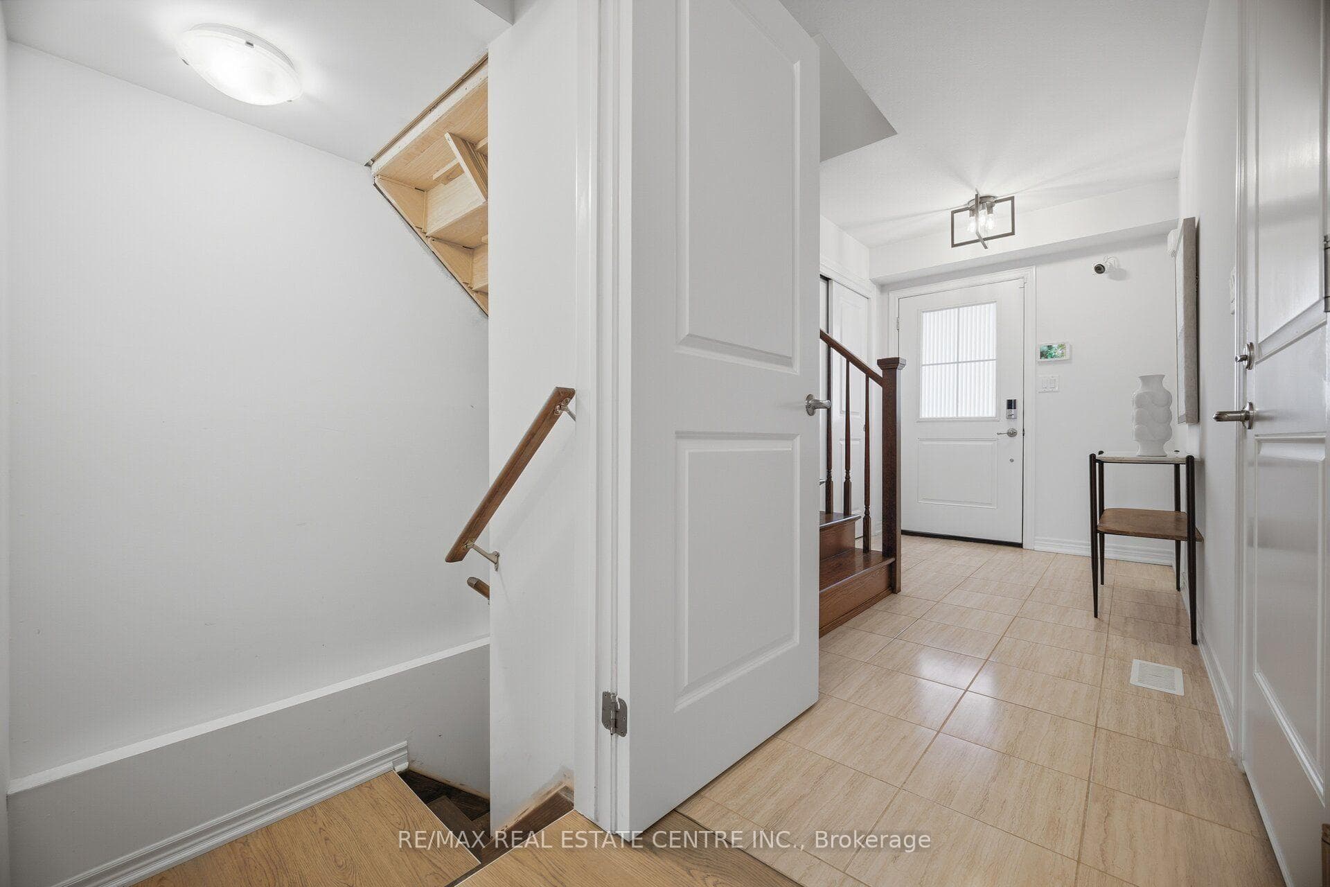 206 HERON Street photo 39