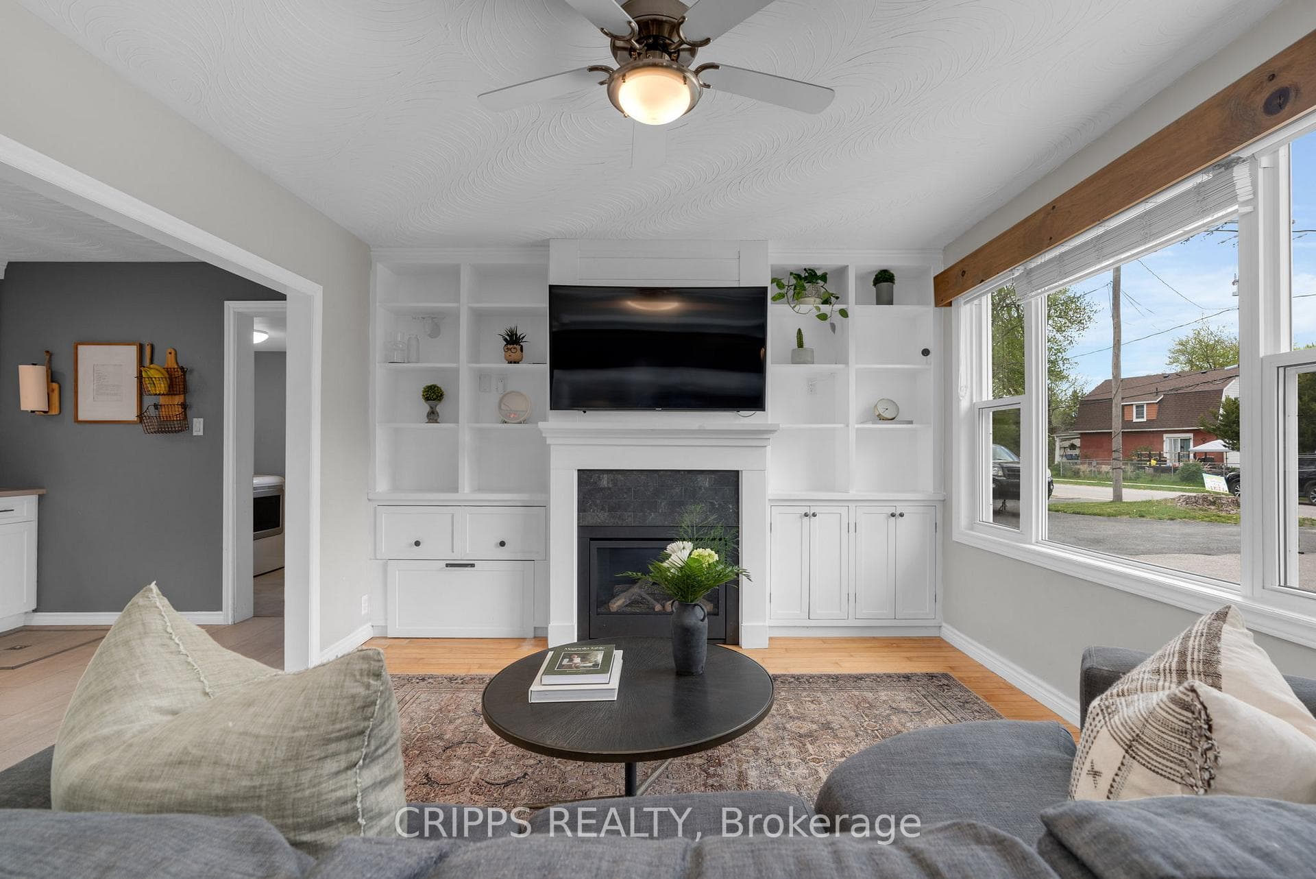 77 CURTIS Street photo 8