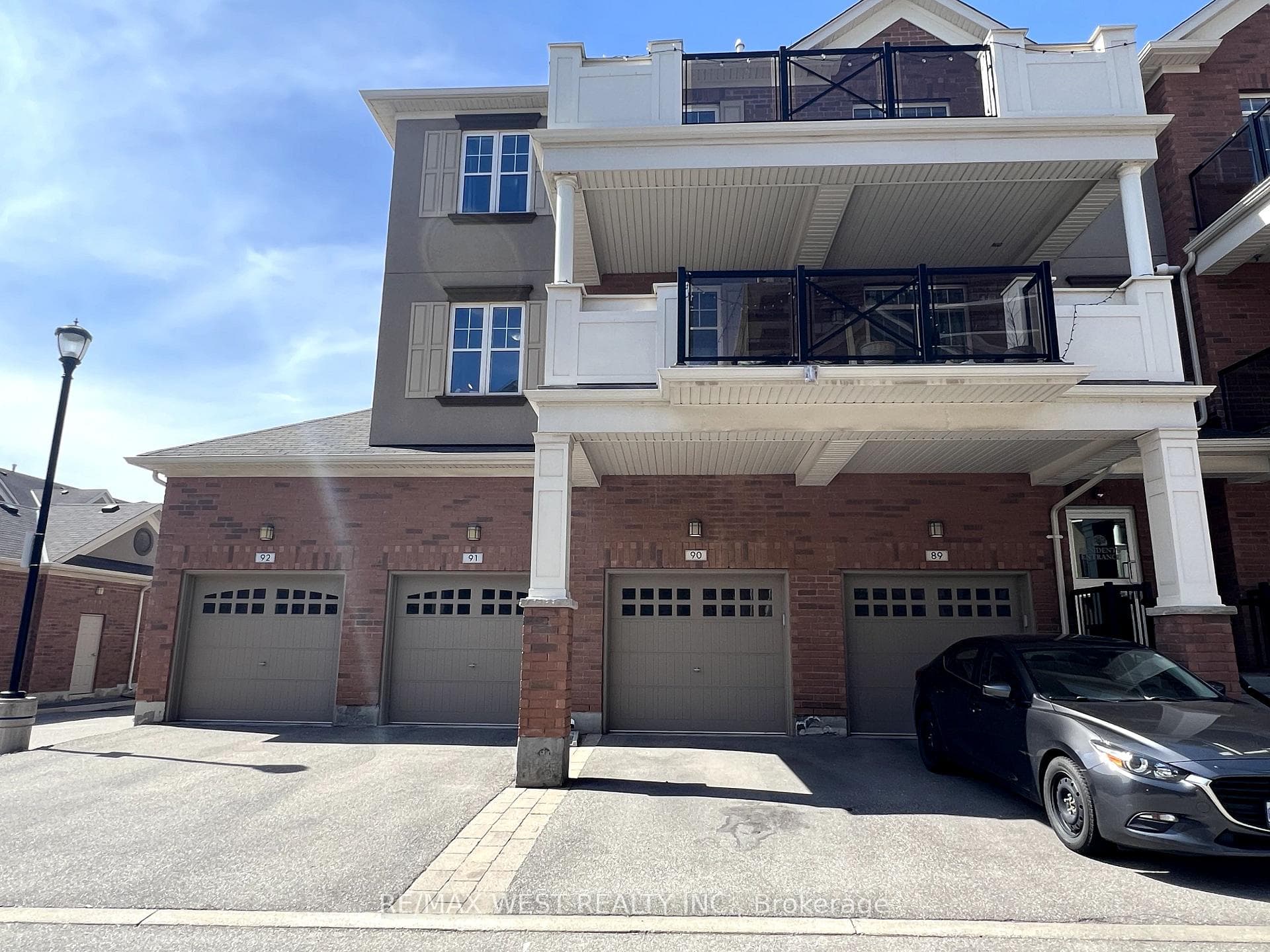269 Georgian Drive Unit 305 photo 15