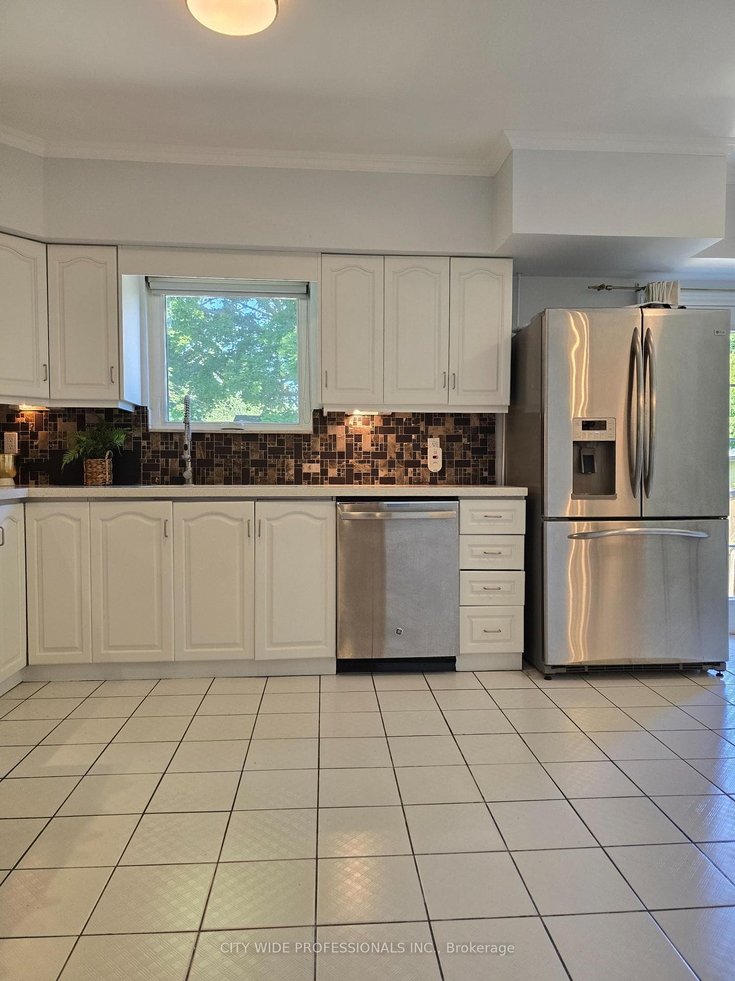 757 Windermere Avenue photo 10